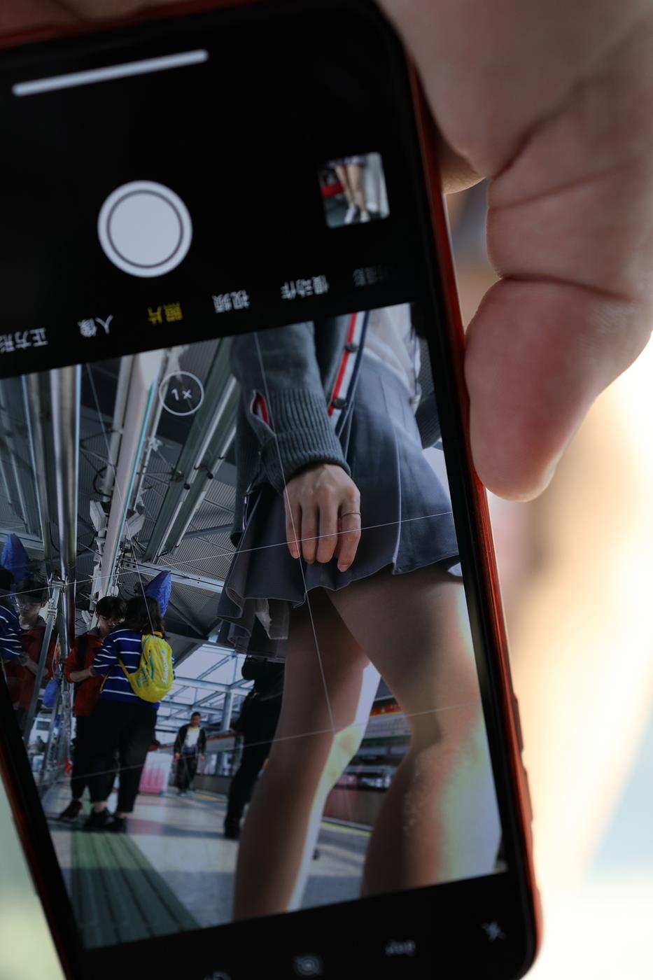 图片[3]-精选精选街拍作品 NO.1556 辉辉模拍作品 列道上的窥视[92P]-草丛看图