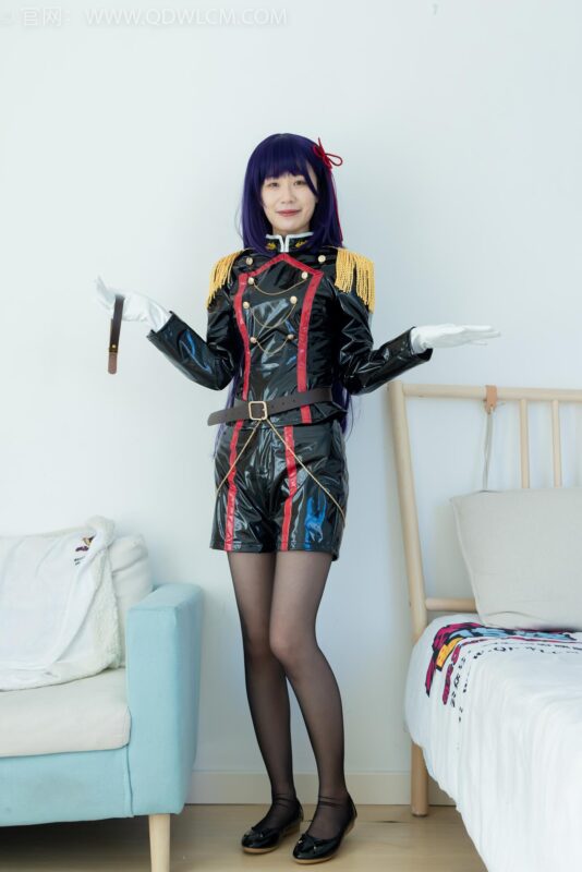 精选勿恋传媒 NO.2251 菜菜-平底鞋、薄黑丝[127P]-草丛看图