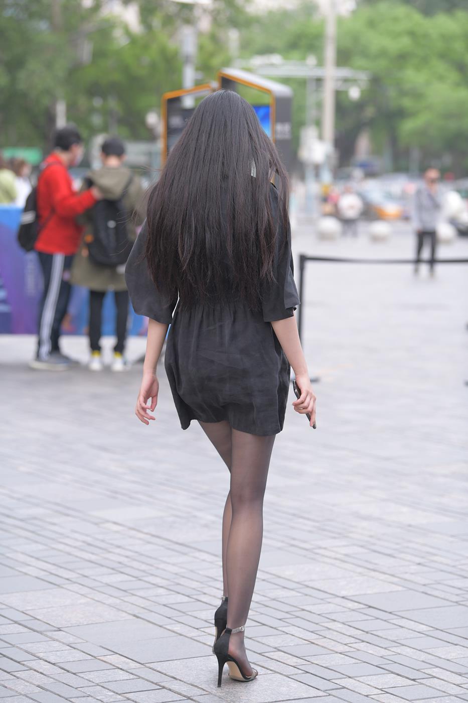 图片[4]-精选精选街拍作品 NO.1573 红石街拍作品 – 又遇黑丝美女[21P]-草丛看图