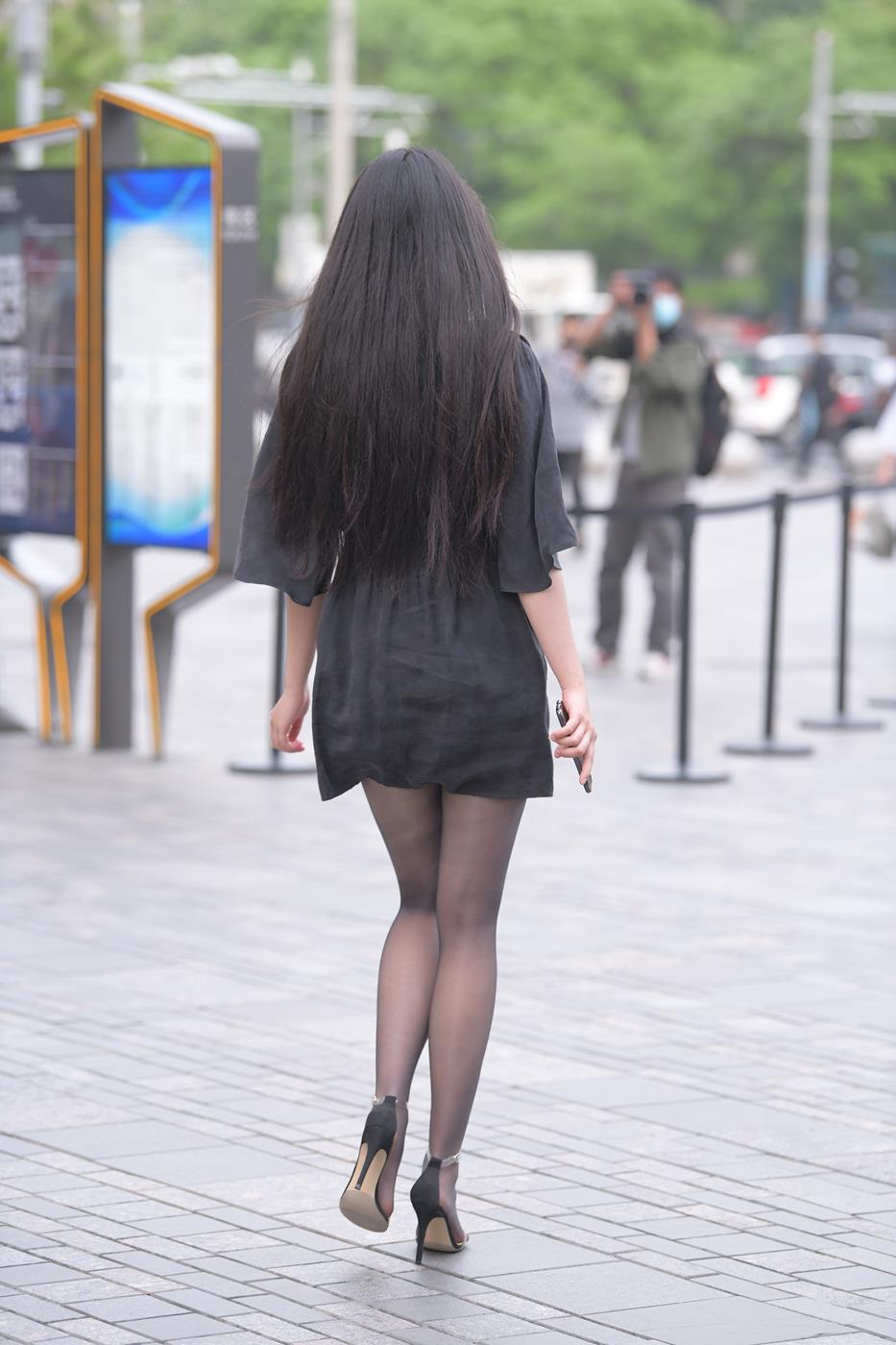 图片[5]-精选精选街拍作品 NO.1573 红石街拍作品 – 又遇黑丝美女[21P]-草丛看图