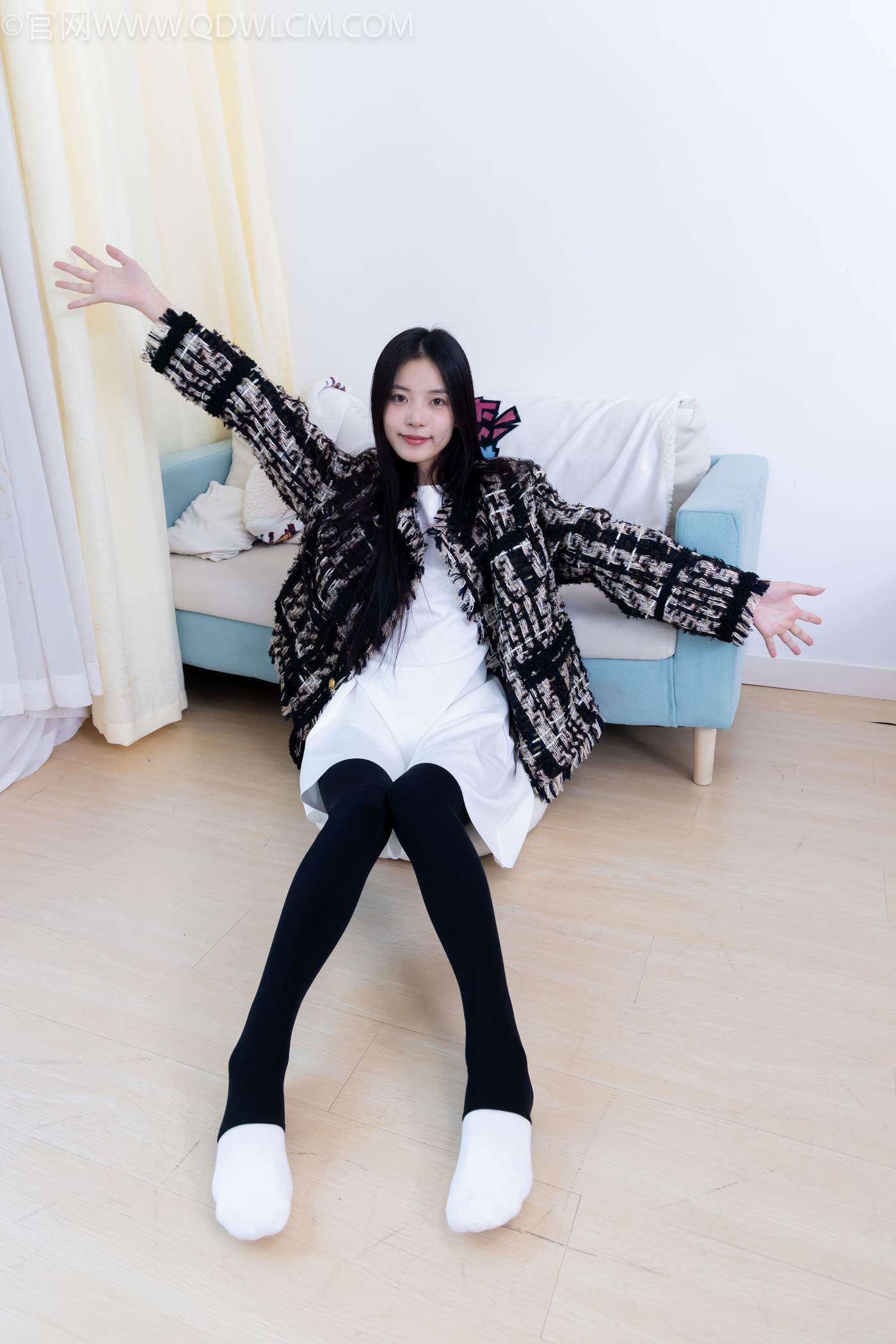 图片[4]-精选勿恋传媒 NO.2260 茯苓-板鞋、黑色踩脚裤、白棉袜[110P]-草丛看图