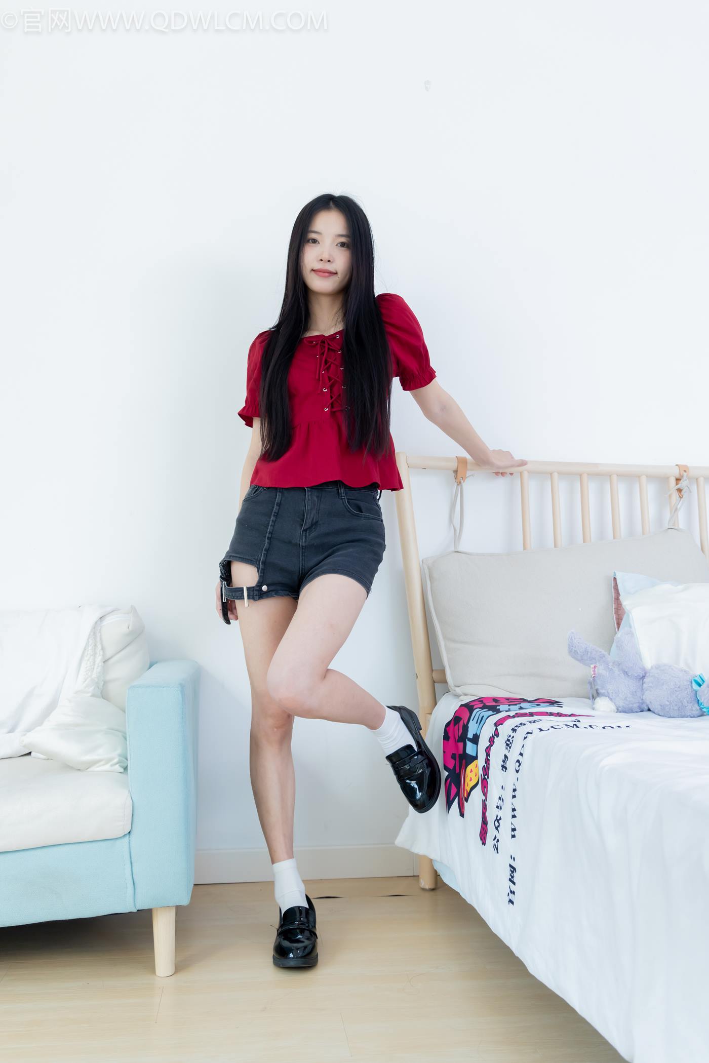 图片[2]-精选勿恋传媒 NO.2274 茯苓-皮鞋、白棉袜、裸足[122P]-草丛看图