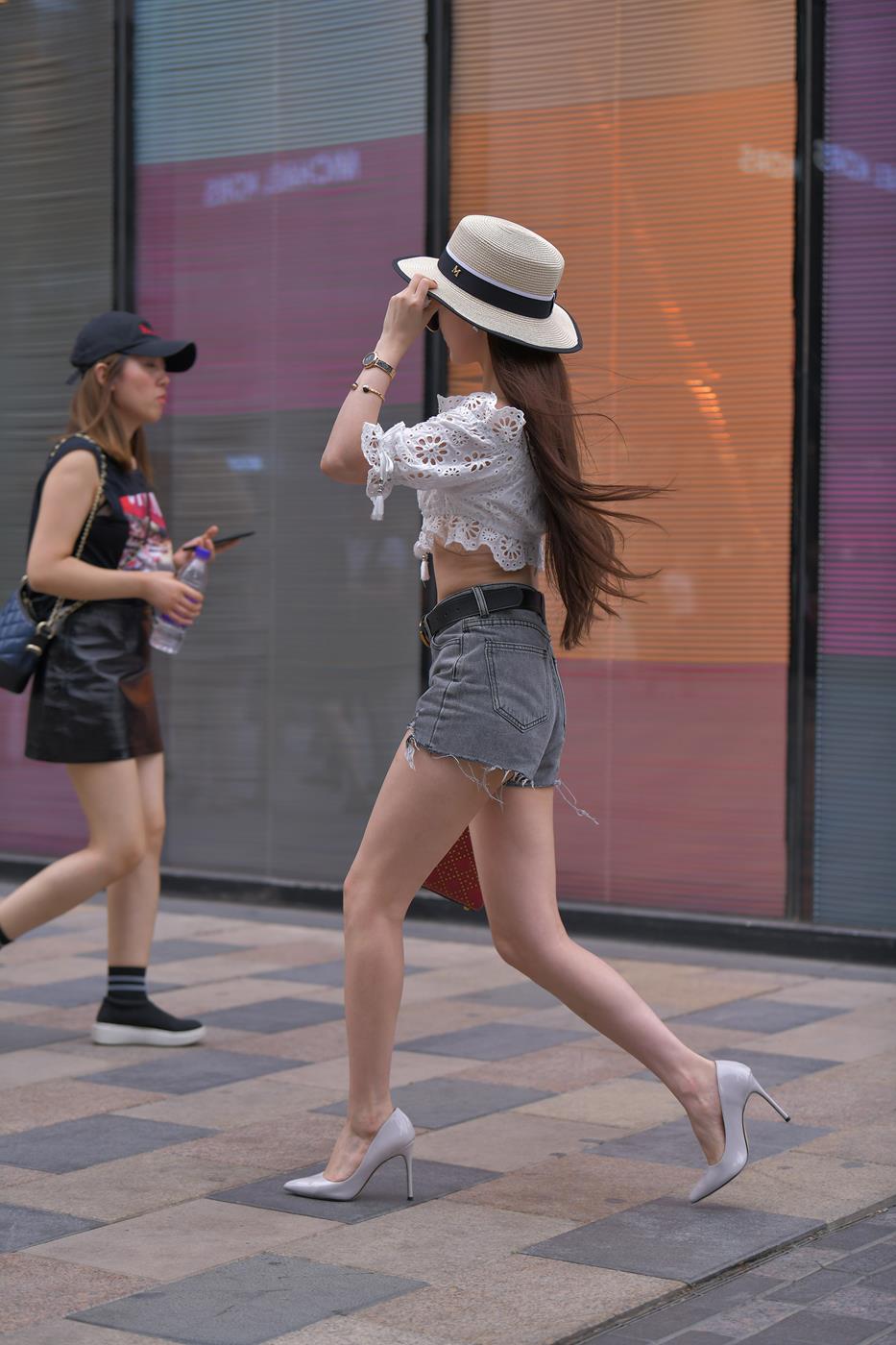 图片[5]-精选精选街拍作品 NO.1571 红石街拍作品 – 高跟时尚长腿美女[17P]-草丛看图