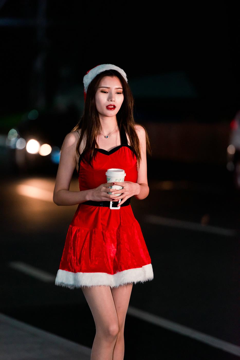 图片[6]-精选魔镜街拍 NO.124 寒风中的极品肉丝圣诞美仁婷婷 [56P]-草丛看图