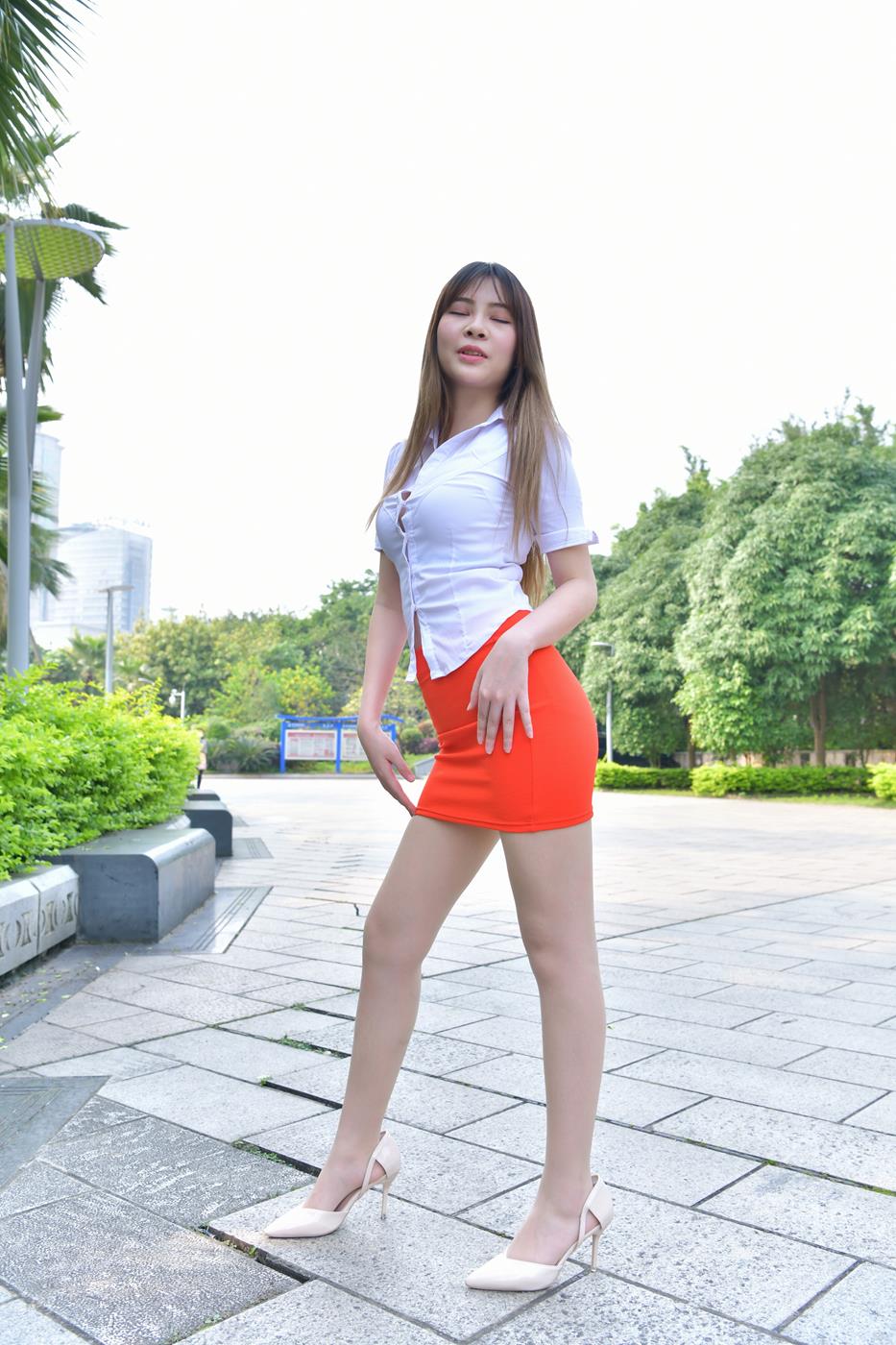 图片[6]-精选魔镜街拍 NO.150 极致的红色包臀短裙 [76P]-草丛看图