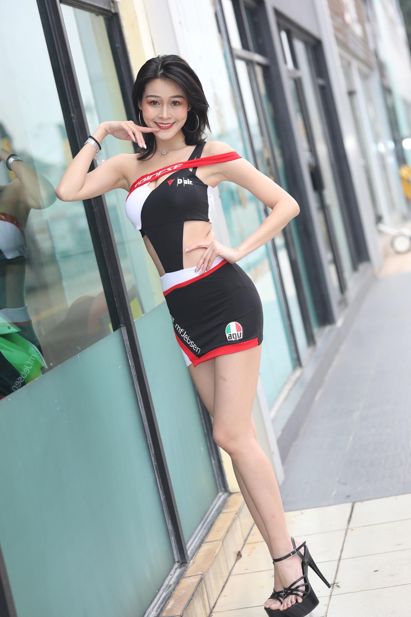 图片[8]-精选魔镜街拍 NO.080 展会街拍模特2 [84P]-草丛看图