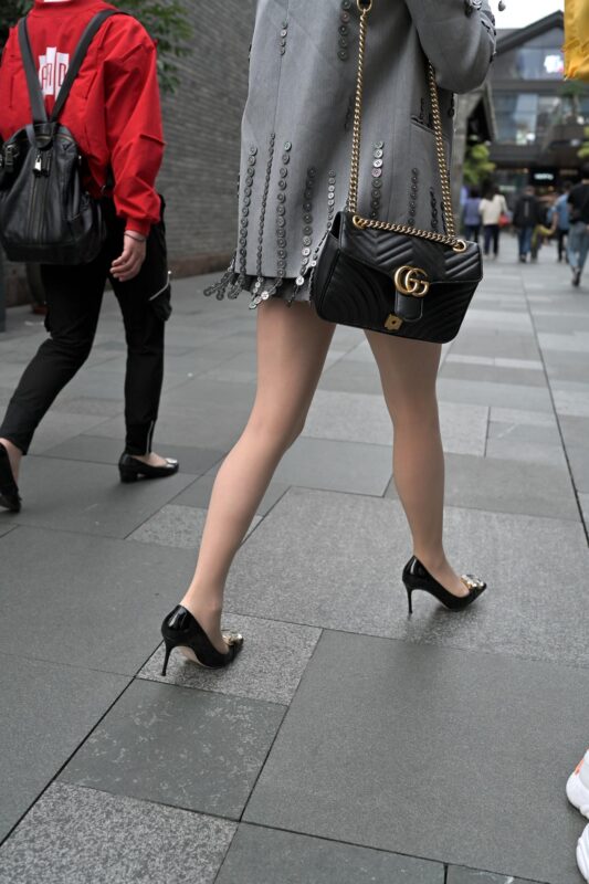 精选魔镜街拍 NO.078 [摄霸]西装高跟百褶裙 [40P]-草丛看图