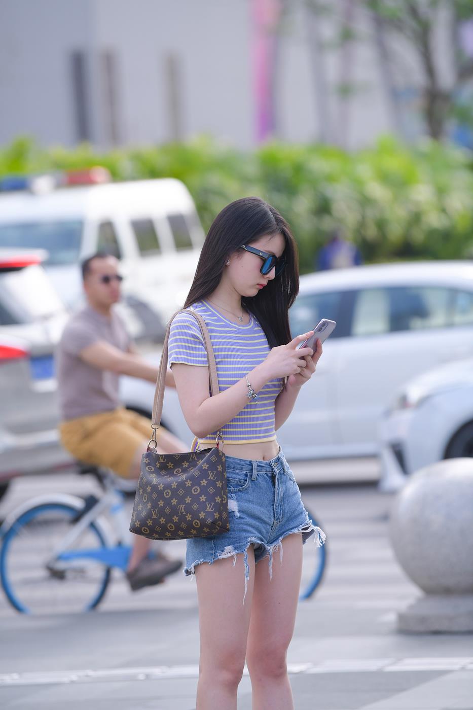 图片[2]-精选精选街拍作品 NO.1575 摄神街拍作品 – 清纯而迷人的热裤美眉[45P]-草丛看图