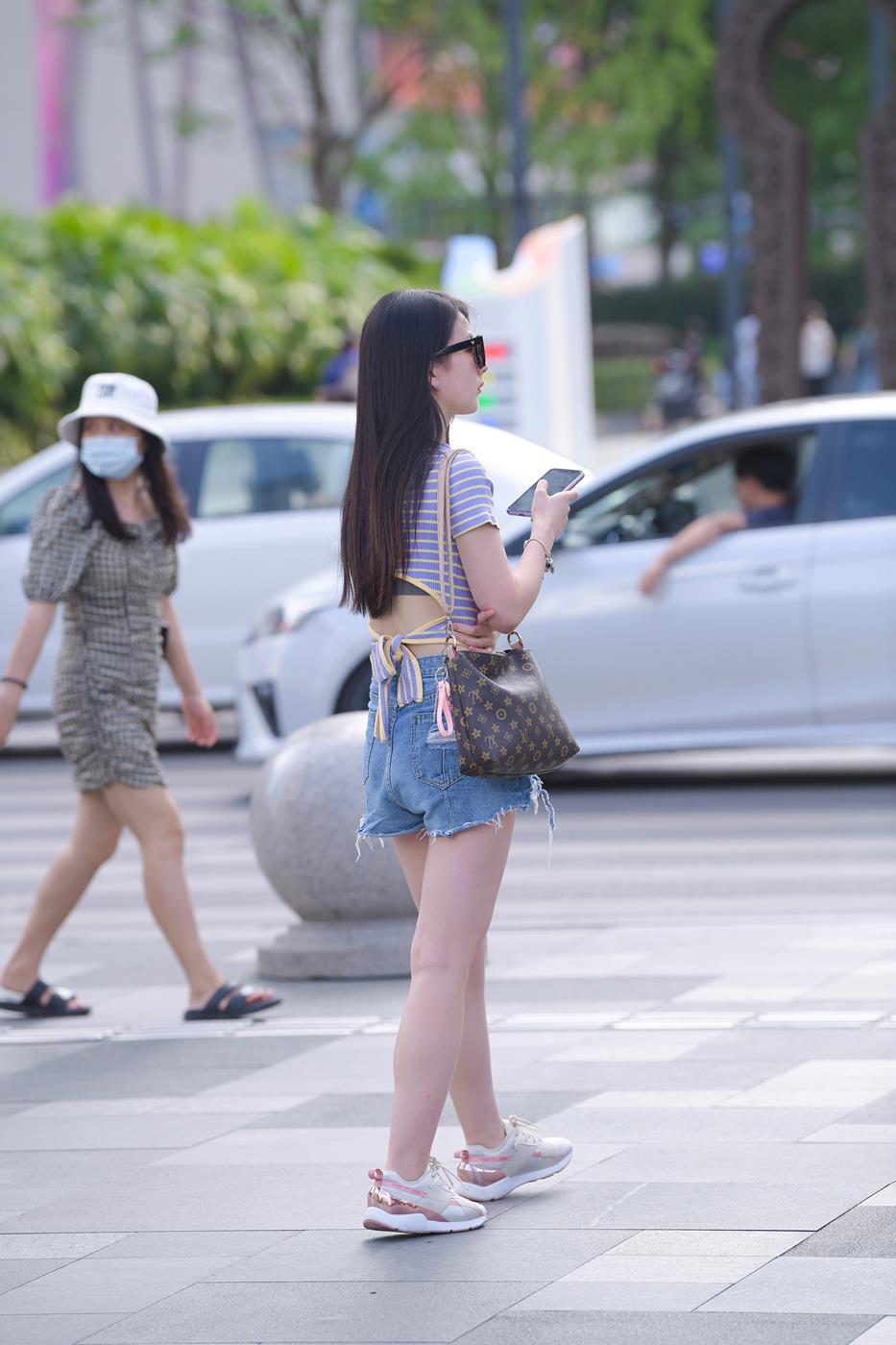 图片[7]-精选精选街拍作品 NO.1575 摄神街拍作品 – 清纯而迷人的热裤美眉[45P]-草丛看图