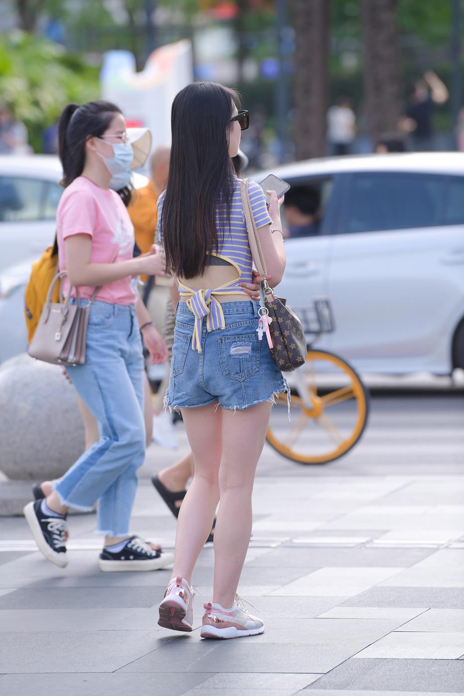 图片[8]-精选精选街拍作品 NO.1575 摄神街拍作品 – 清纯而迷人的热裤美眉[45P]-草丛看图