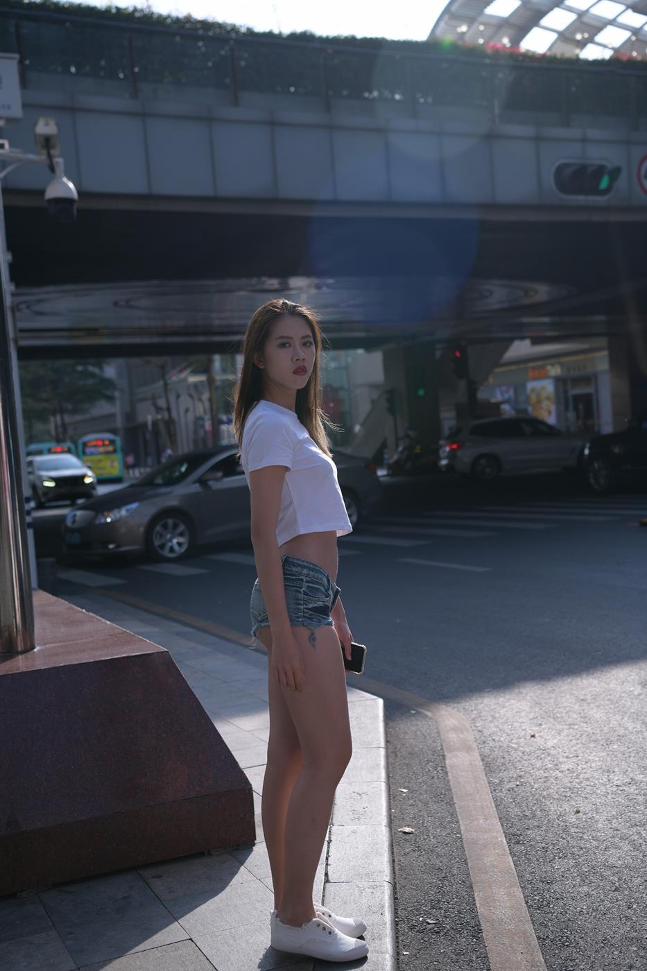 图片[8]-精选魔镜街拍 NO.126 非常的牛仔热裤女孩 [47P]-草丛看图