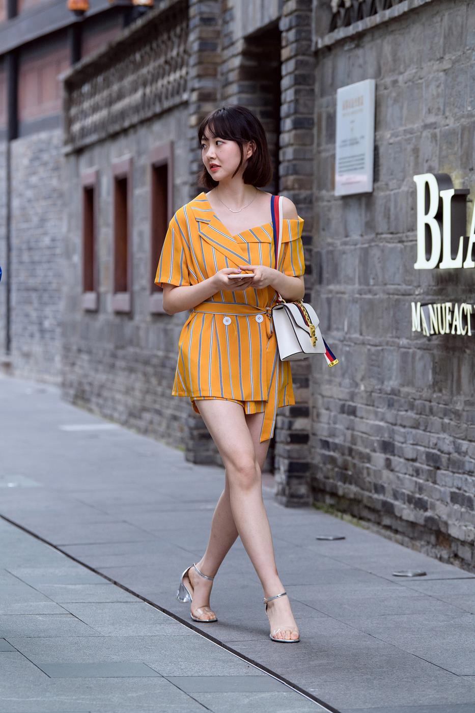 图片[3]-精选精选街拍作品 NO.1574 久久街拍作品 – 靓丽长腿美女[11P]-草丛看图