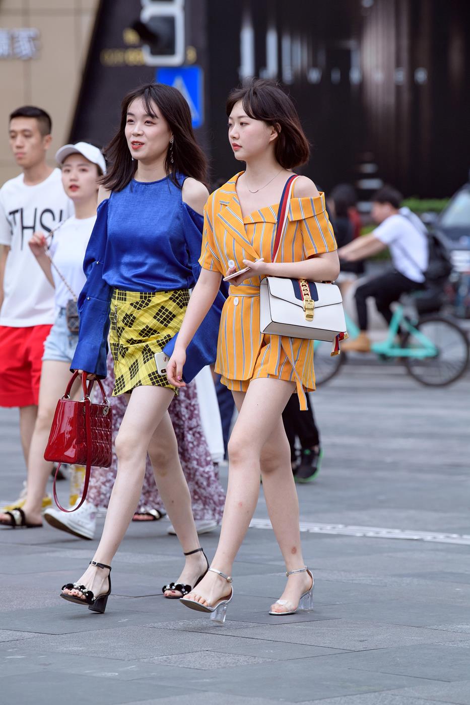 图片[7]-精选精选街拍作品 NO.1574 久久街拍作品 – 靓丽长腿美女[11P]-草丛看图