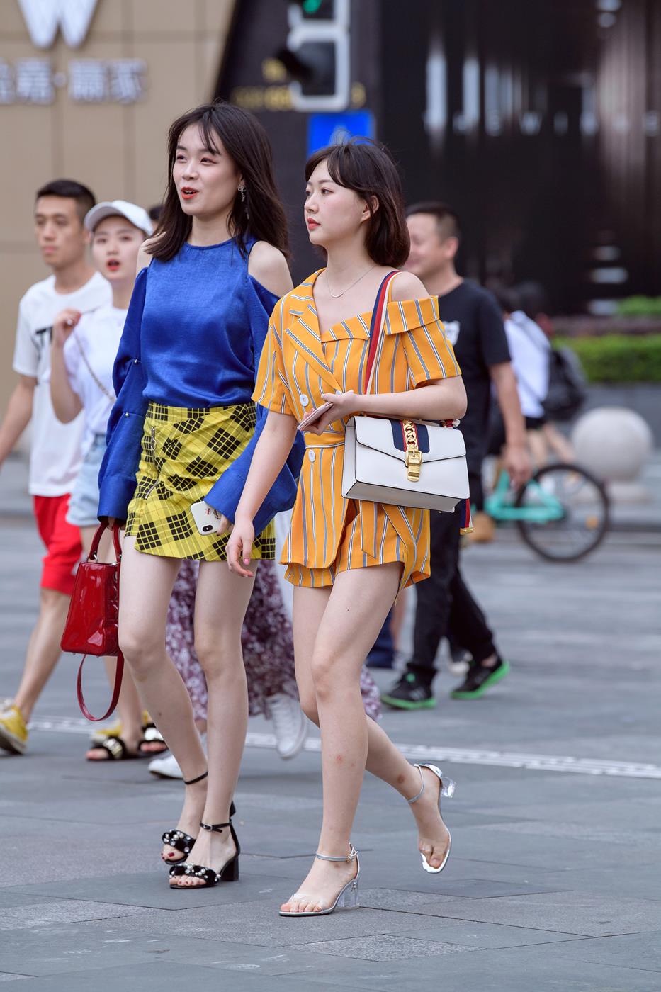 图片[8]-精选精选街拍作品 NO.1574 久久街拍作品 – 靓丽长腿美女[11P]-草丛看图