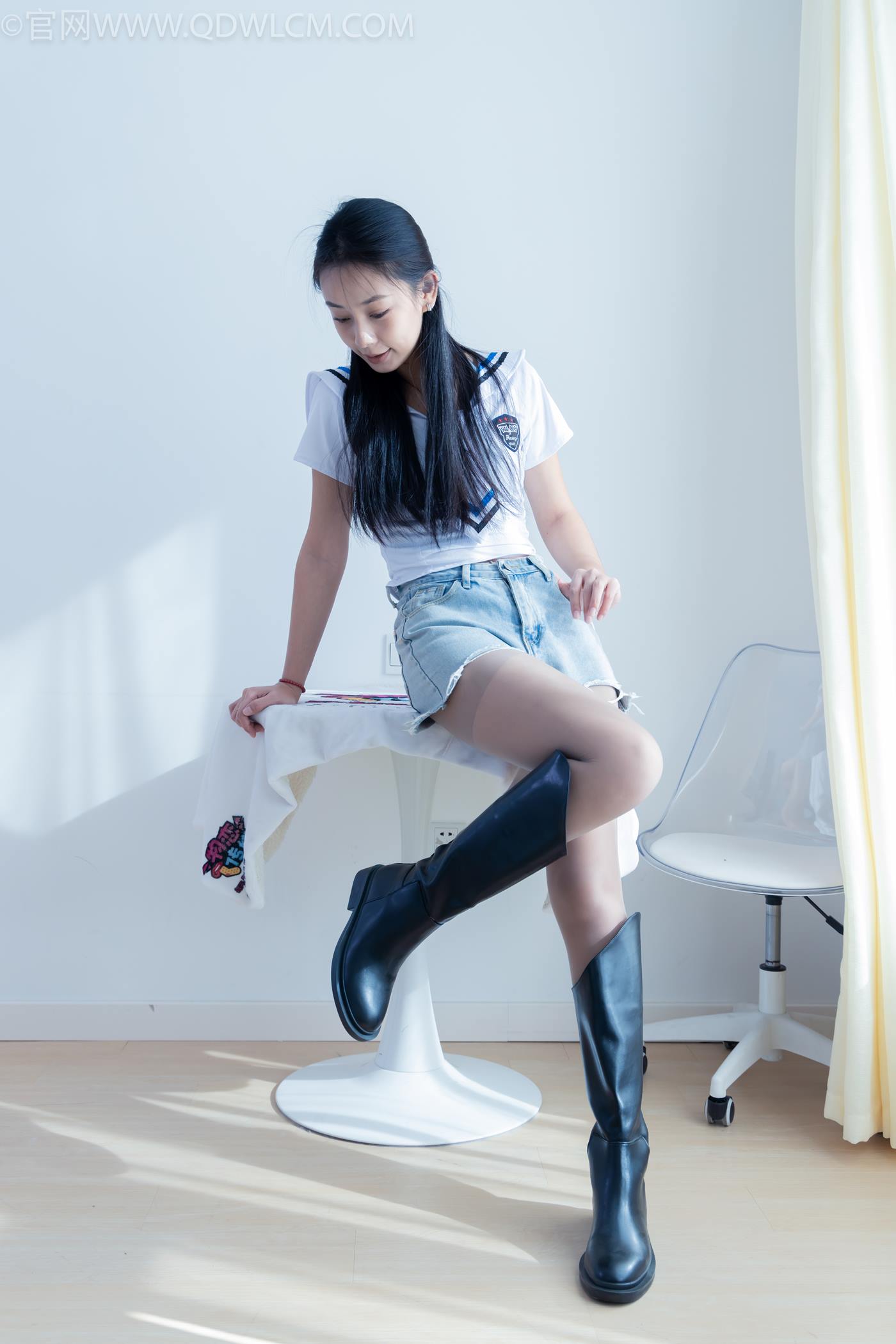 图片[7]-精选勿恋传媒 NO.2272 岚岚-长靴、薄咖丝、薄灰丝[187P]-草丛看图