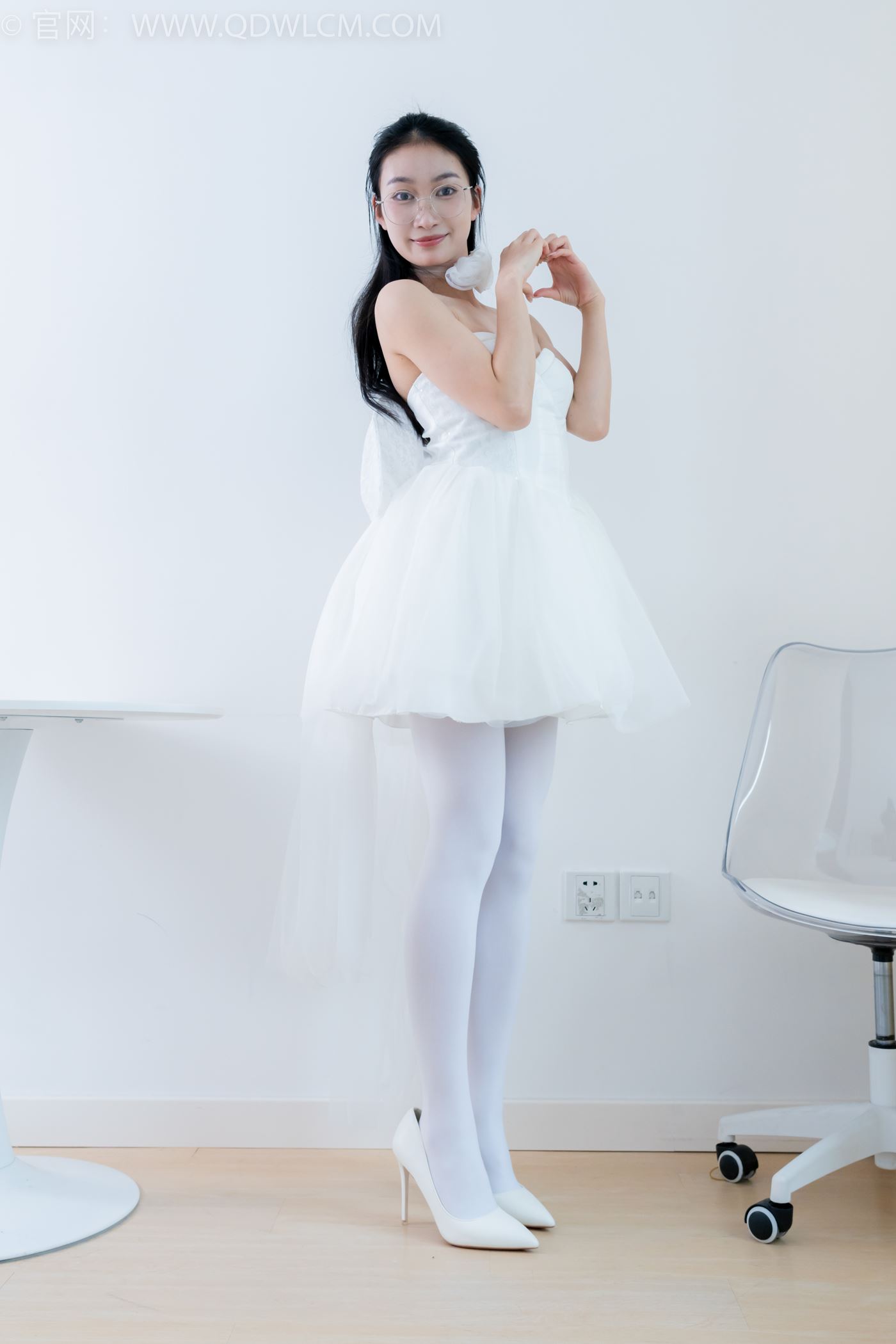 图片[5]-精选勿恋传媒 NO.2233 小影-小影-高跟鞋、厚白丝[100P]-草丛看图