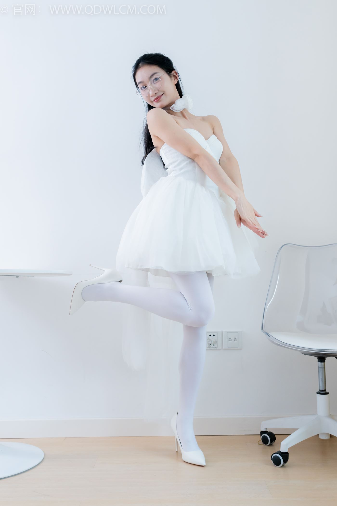 图片[7]-精选勿恋传媒 NO.2233 小影-小影-高跟鞋、厚白丝[100P]-草丛看图