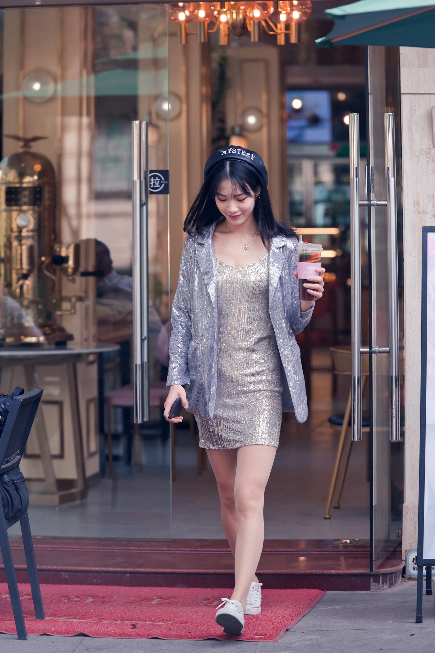 图片[8]-精选魔镜街拍 NO.066 御风街拍 在沙面公园搭讪的肉丝甜美小解解九月 [48P]-草丛看图