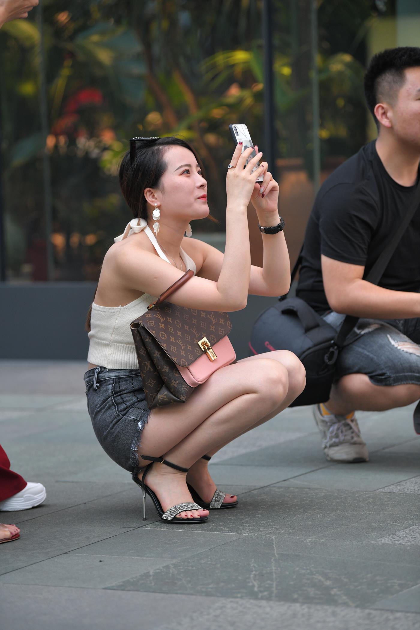 图片[8]-精选魔镜街拍 NO.081 街拍牛仔热裤 [58P]-草丛看图