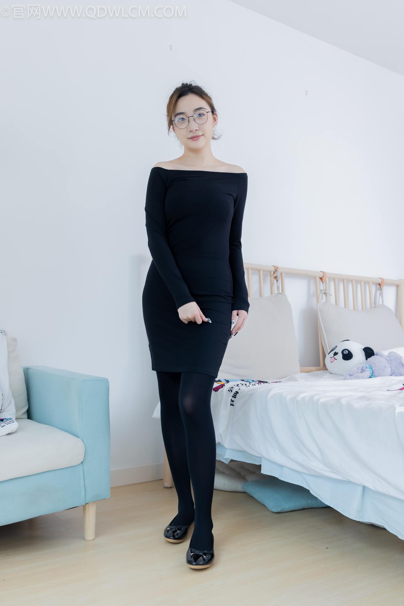 图片[4]-精选勿恋传媒 NO.2265 恬恬-平底鞋、厚黑丝、厚黑丝踩奶油蛋糕剧情[137P]-草丛看图