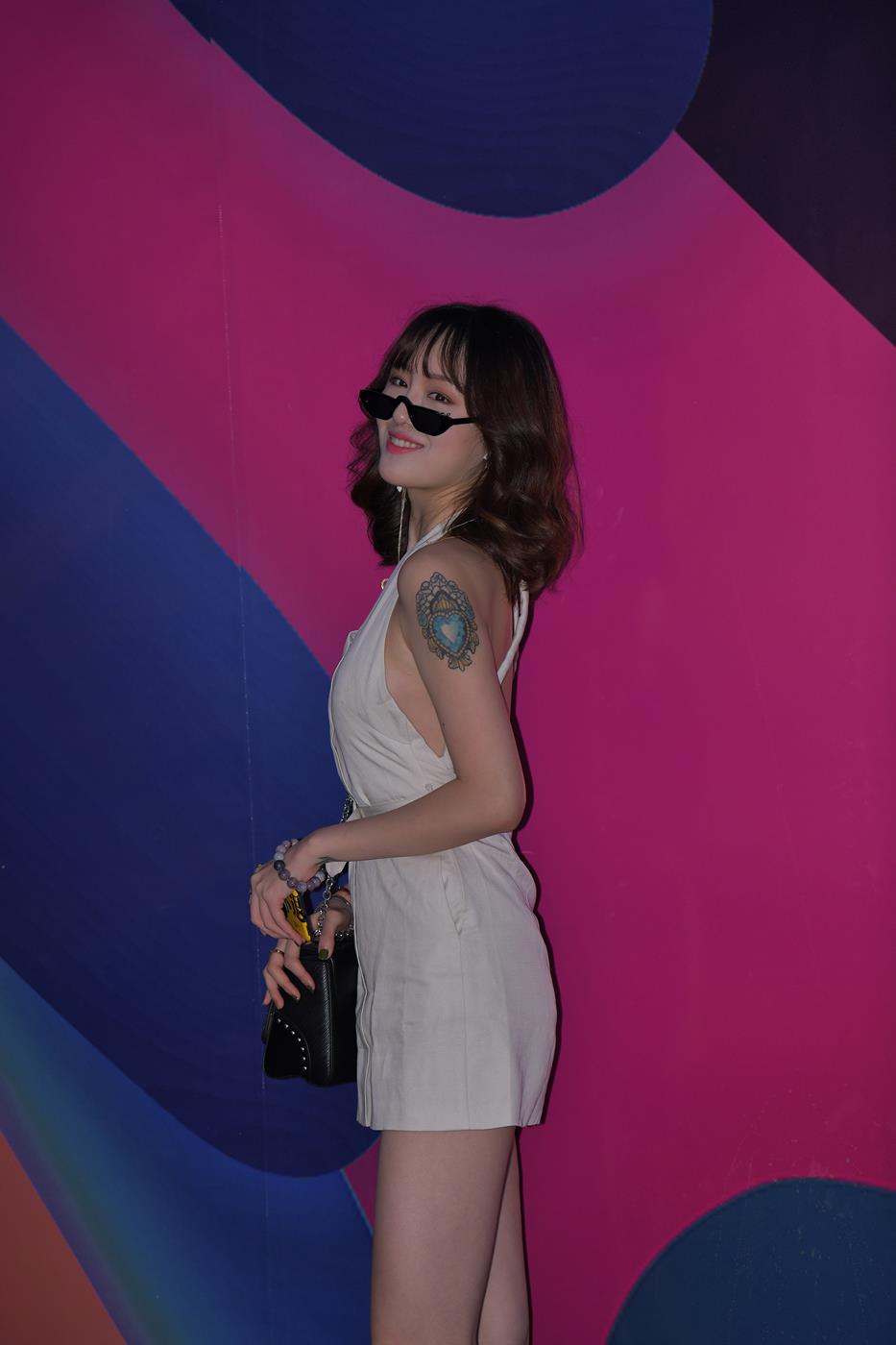 图片[5]-精选精选街拍作品 NO.1565 红石街拍作品 – 高跟裸背长腿美女[43P]-草丛看图