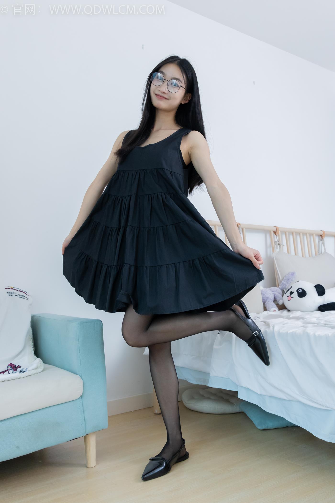 图片[5]-精选勿恋传媒 NO.2257 小影-平底鞋、薄黑丝脚尖加固款[108P]-草丛看图