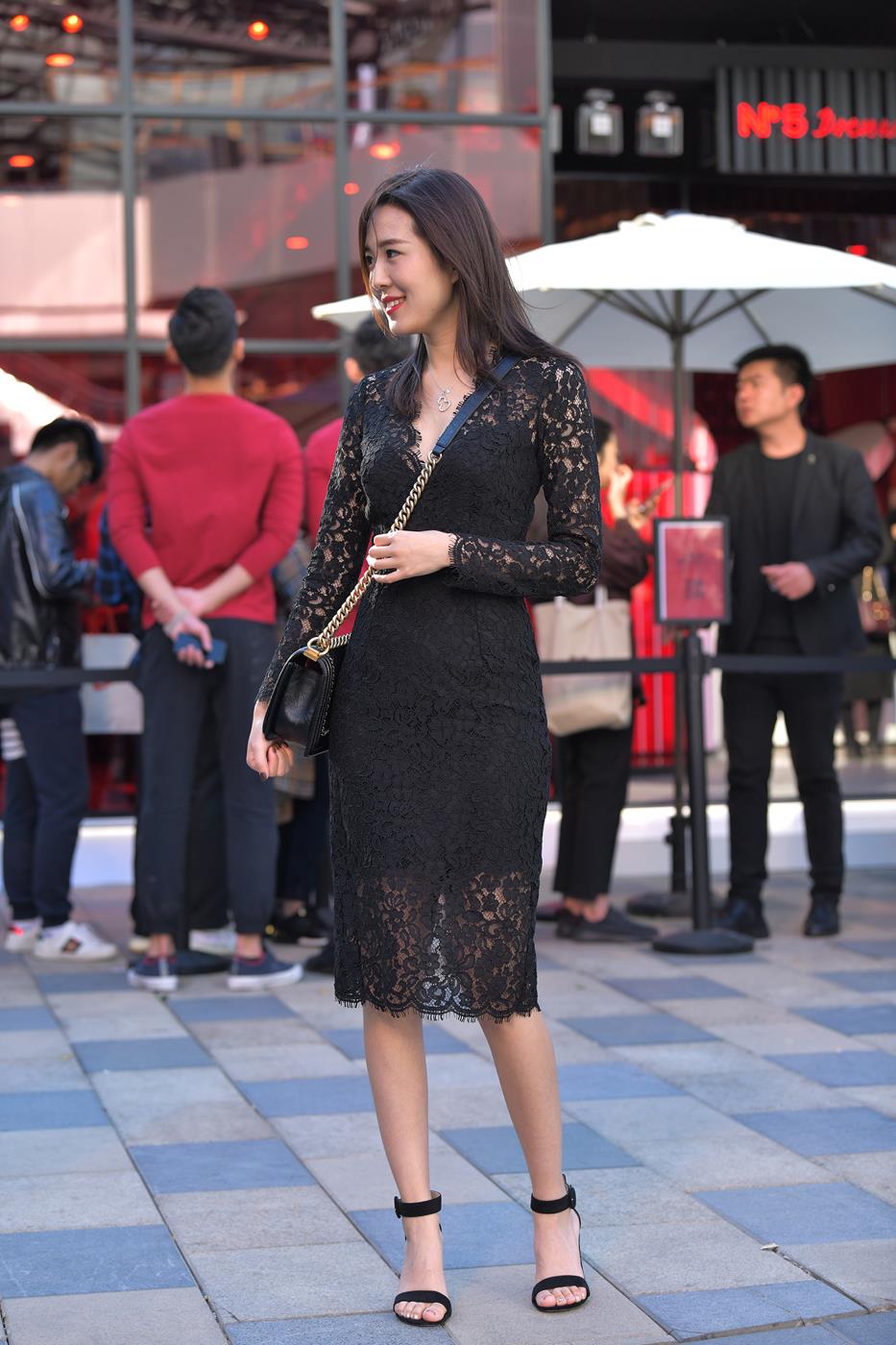 图片[3]-精选精选街拍作品 NO.1567 红石街拍作品 – 镂空长裙X感漂亮[58P]-草丛看图