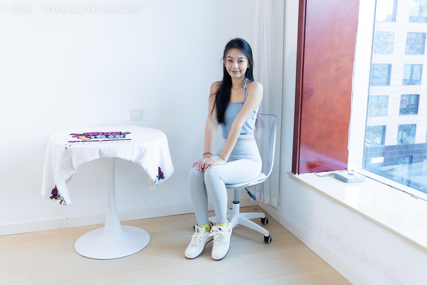 图片[8]-精选勿恋传媒 NO.2254 岚岚-瑜伽裤、板鞋、两双棉袜[100P]-草丛看图