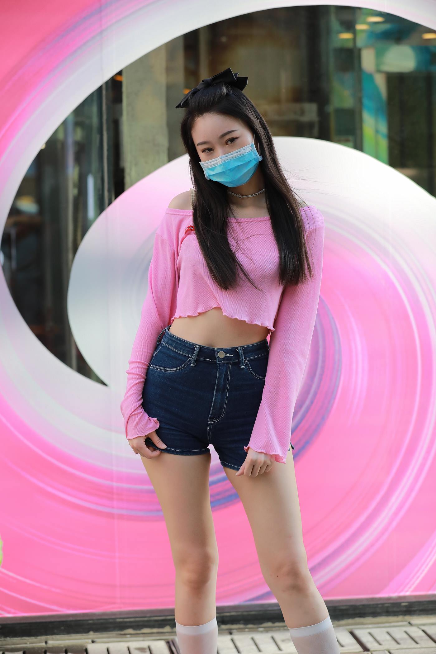 图片[3]-精选魔镜街拍 NO.070 玻璃街拍 牛仔热裤美女 [44P]-草丛看图