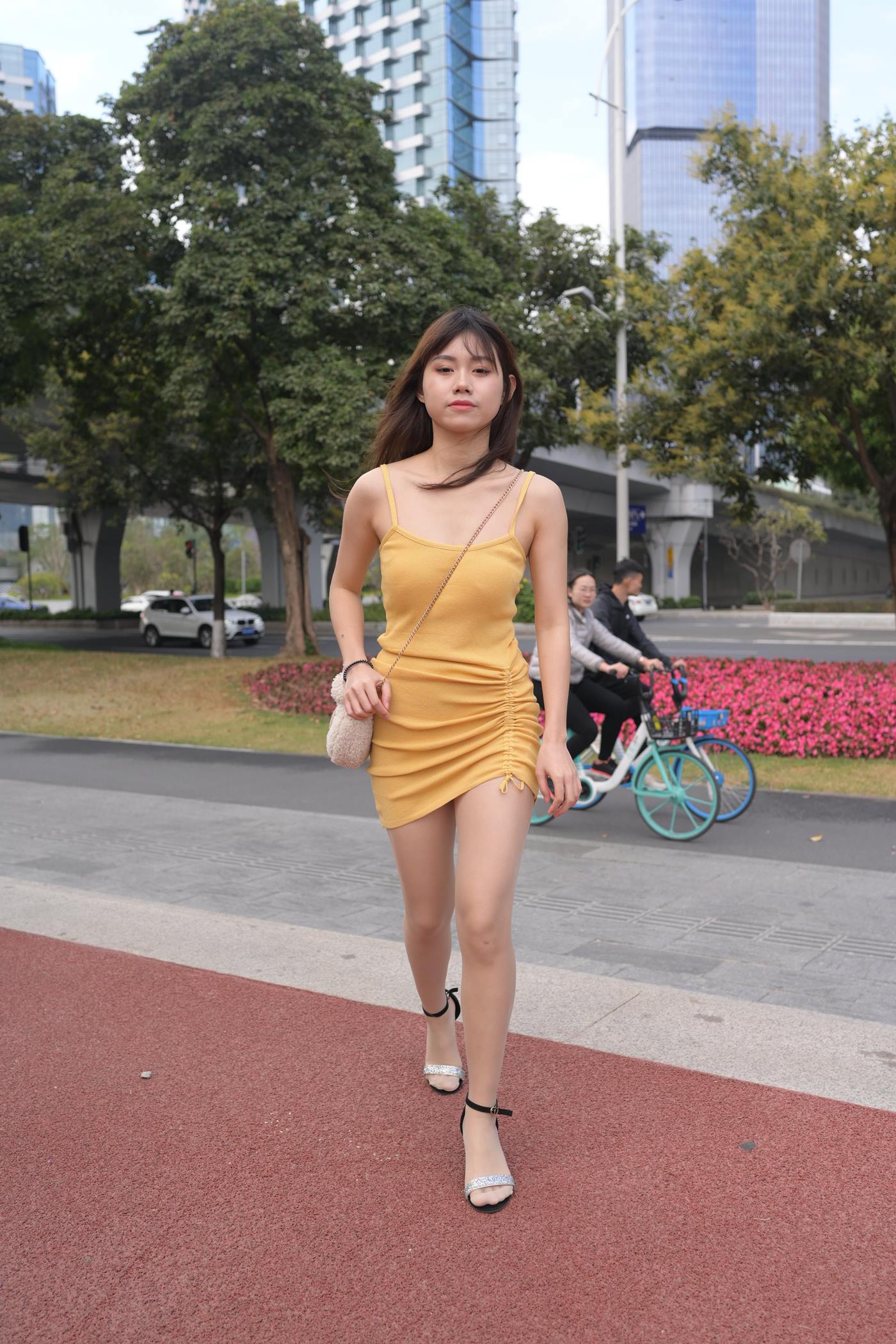 图片[2]-精选c NO.094 程生街拍作品 – 天桥上的美女 [76P]-草丛看图