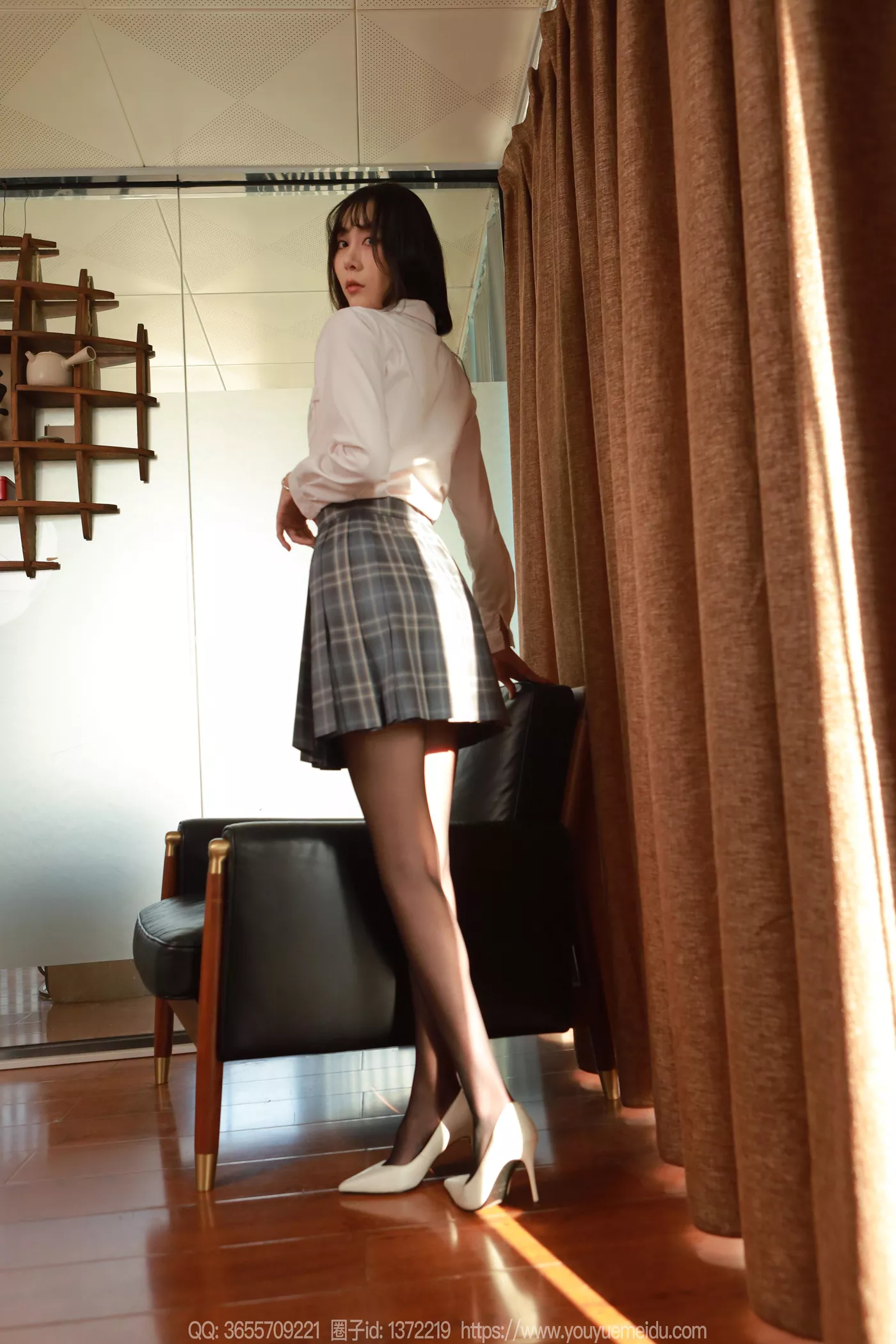 图片[2]-精选[IESS异思趣向] 2024.12.02 丝享家1913：团团《可爱脚印》[72P]-草丛看图