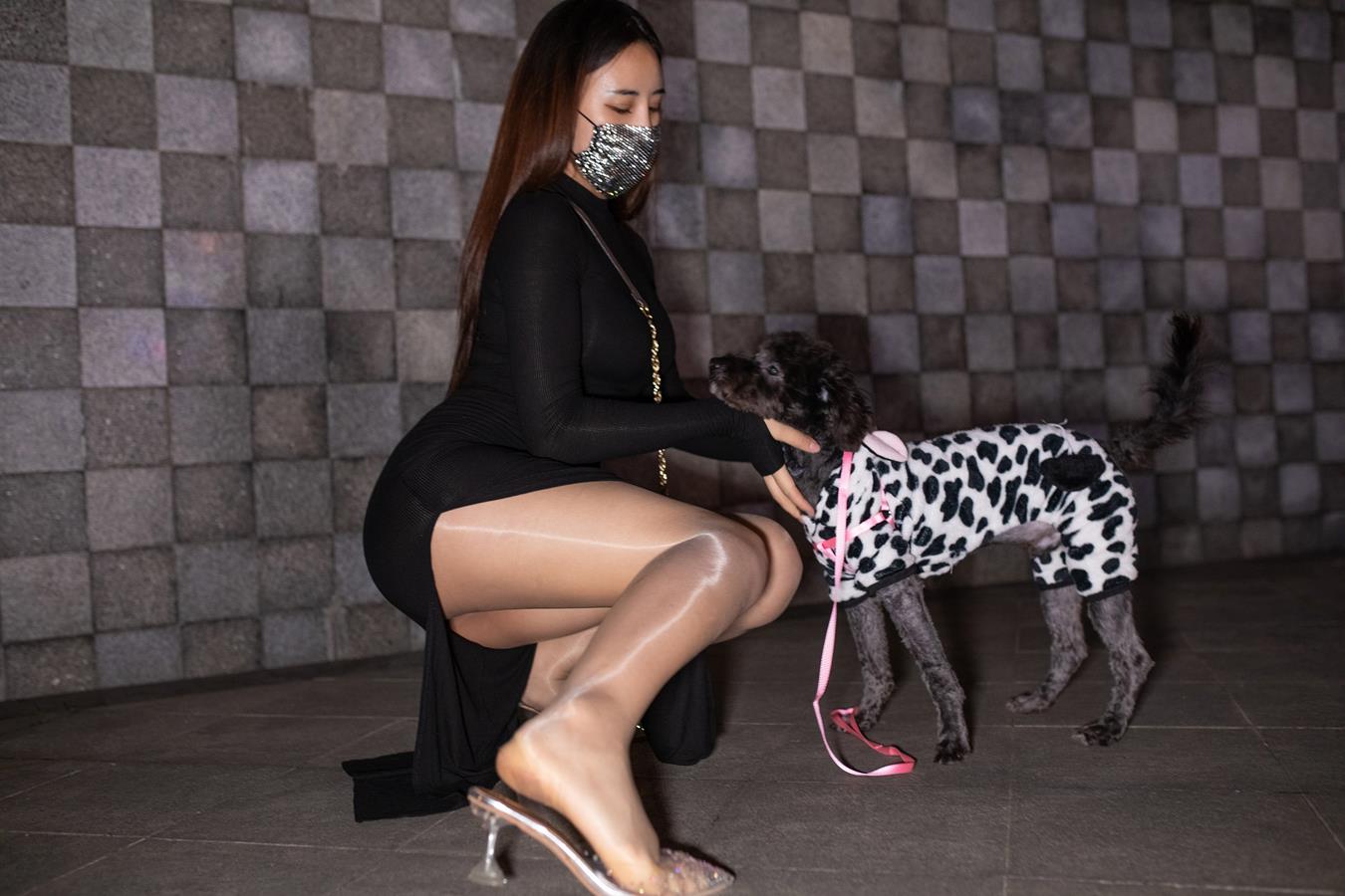 图片[2]-精选唯美街拍 NO.1264 牛男街拍 夜色[100P]-草丛看图