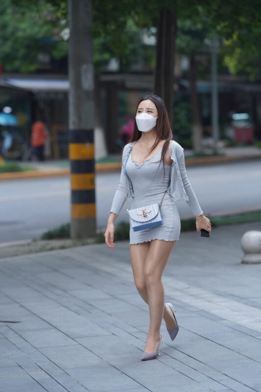 精选唯美街拍 NO.1216 牛男街拍 丰韵包臀裙美女（3）[84P]-草丛看图