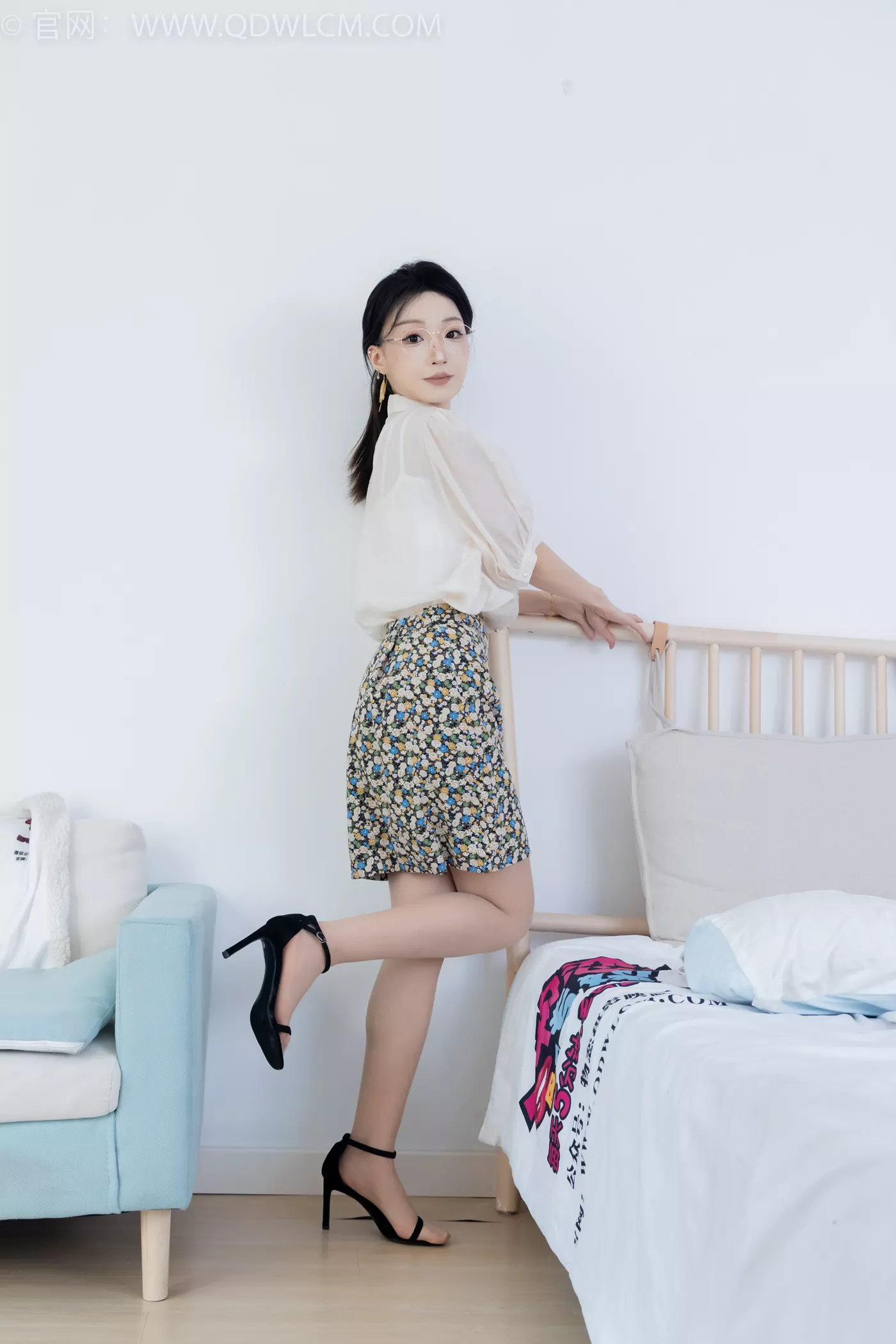 图片[5]-精选勿恋传媒 NO.2195 嘟嘟-晨光熹微[92P]-草丛看图