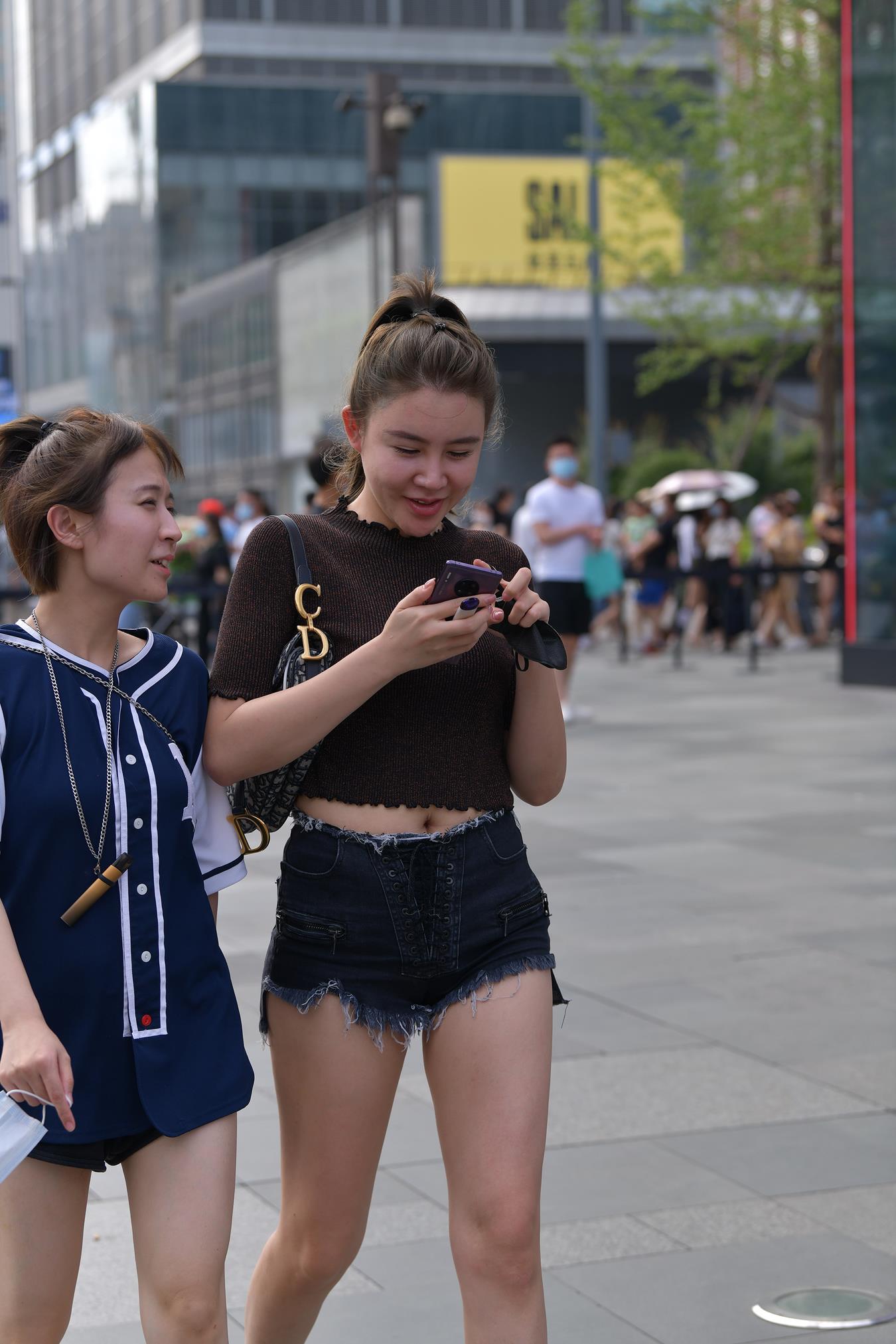 图片[8]-精选唯美街拍 NO.1281 视觉冲击街拍作品 – YY热裤[44P]-草丛看图