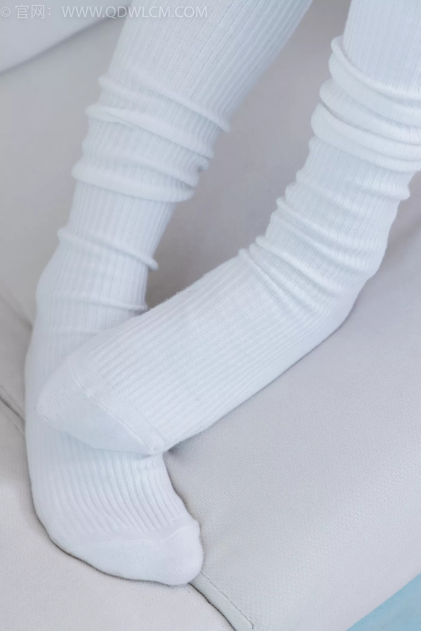 图片[6]-精选勿恋传媒 NO.2218 闪闪-黑夜是平静的[180P]-草丛看图