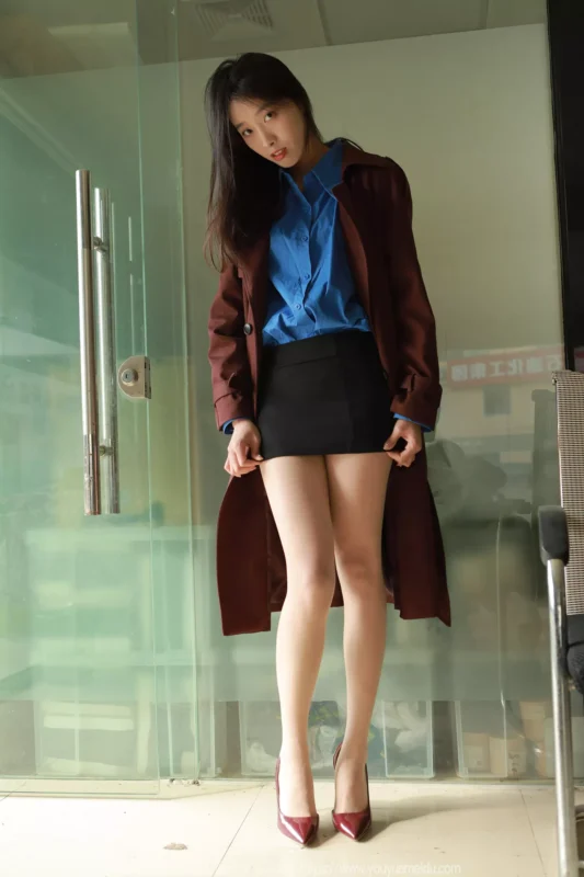 精选[IESS异思趣向] 2024.11.26 丝享家1908：小九《风衣里的故事（上）》[87P]-草丛看图