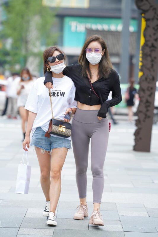 精选唯美街拍 NO.1278 视觉冲击街拍作品 – 有点活泼[38P]-草丛看图