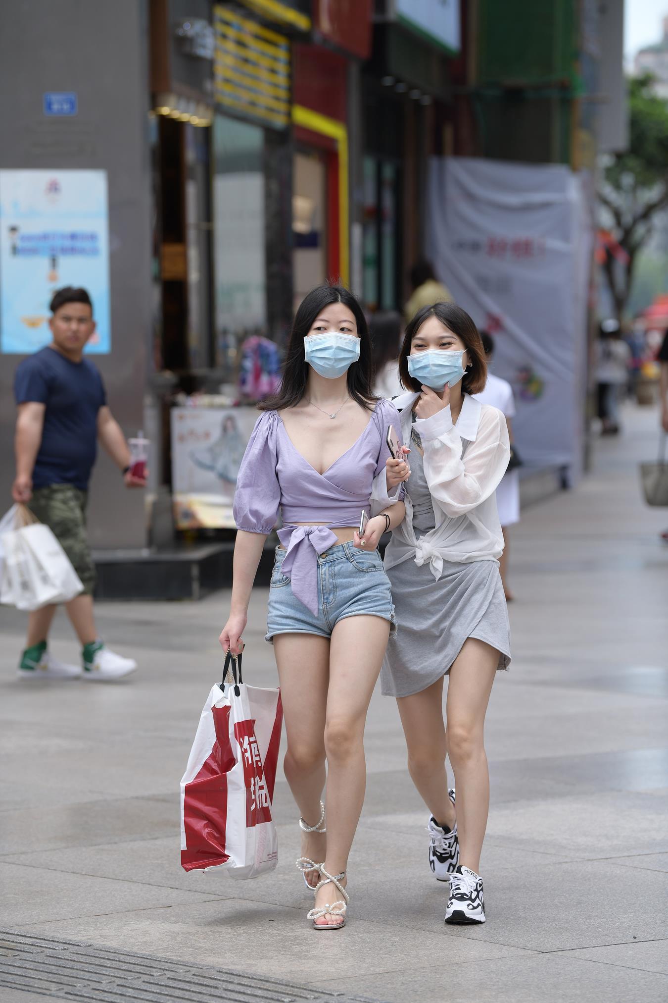 图片[3]-精选唯美街拍 NO.1276  视觉冲击街拍作品 – 单眼皮热裤女孩[34P]-草丛看图