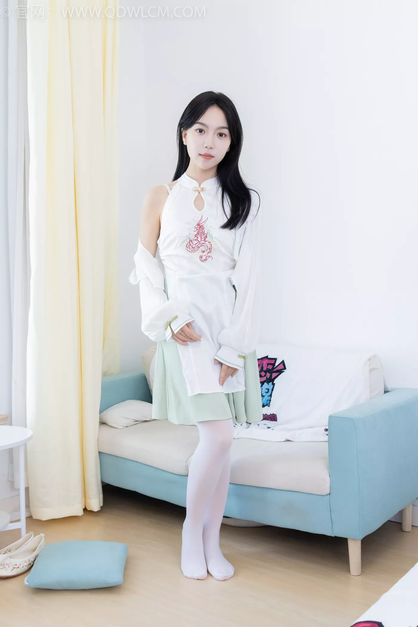 图片[4]-精选勿恋传媒 NO.2199 纱纱-阳光散落（盲盒2）[100P]-草丛看图