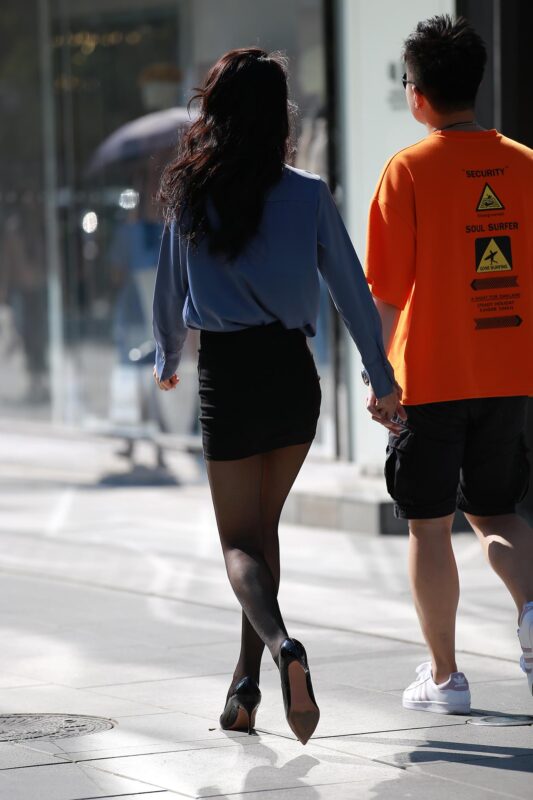 精选唯美街拍 NO.1252 四九城嘎子街拍作品 – 黑丝姓感女友[27P]-草丛看图