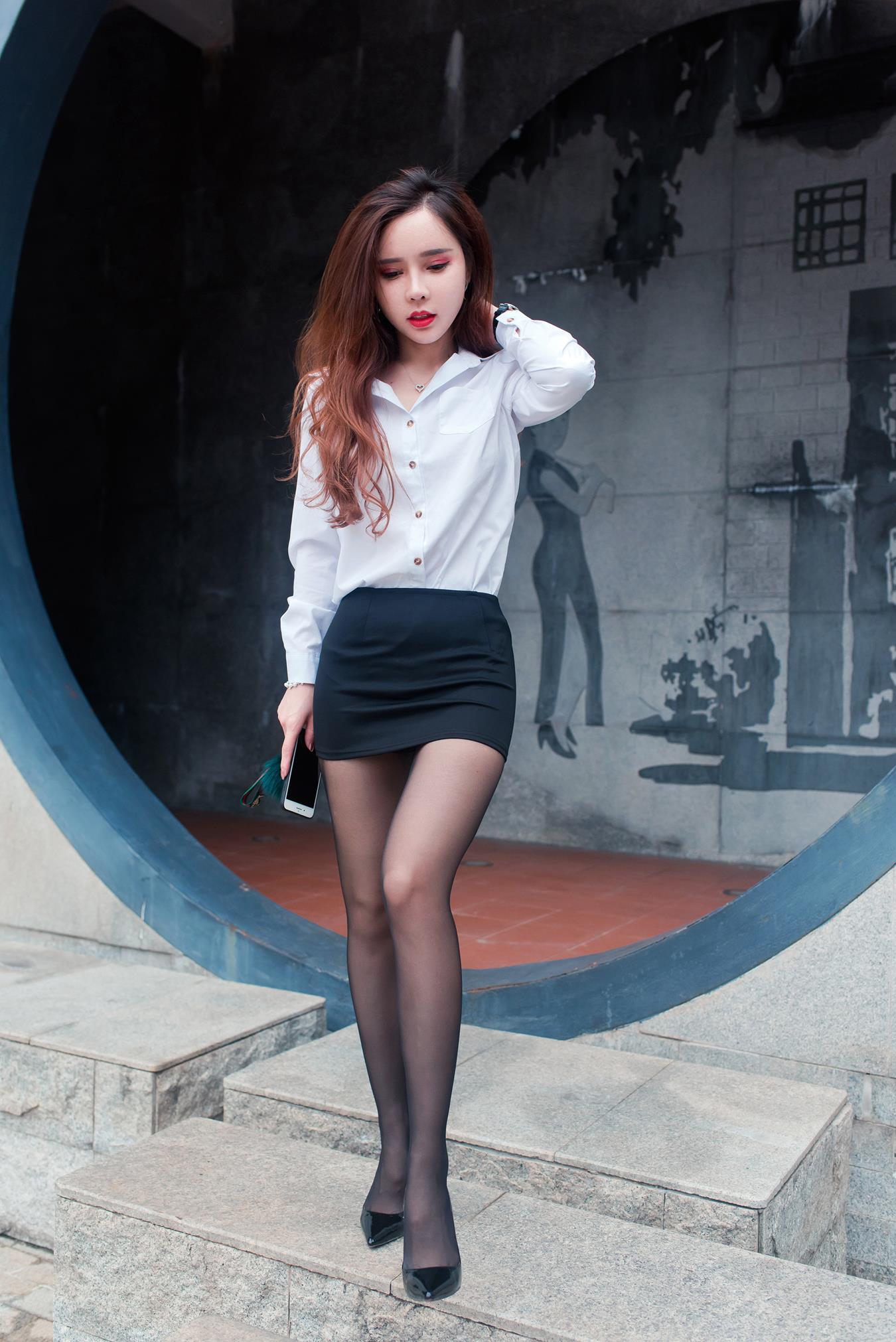 图片[4]-精选唯美街拍 NO.1284 御风街拍 午间休息的黑丝OL网荭艾小青[107P]-草丛看图