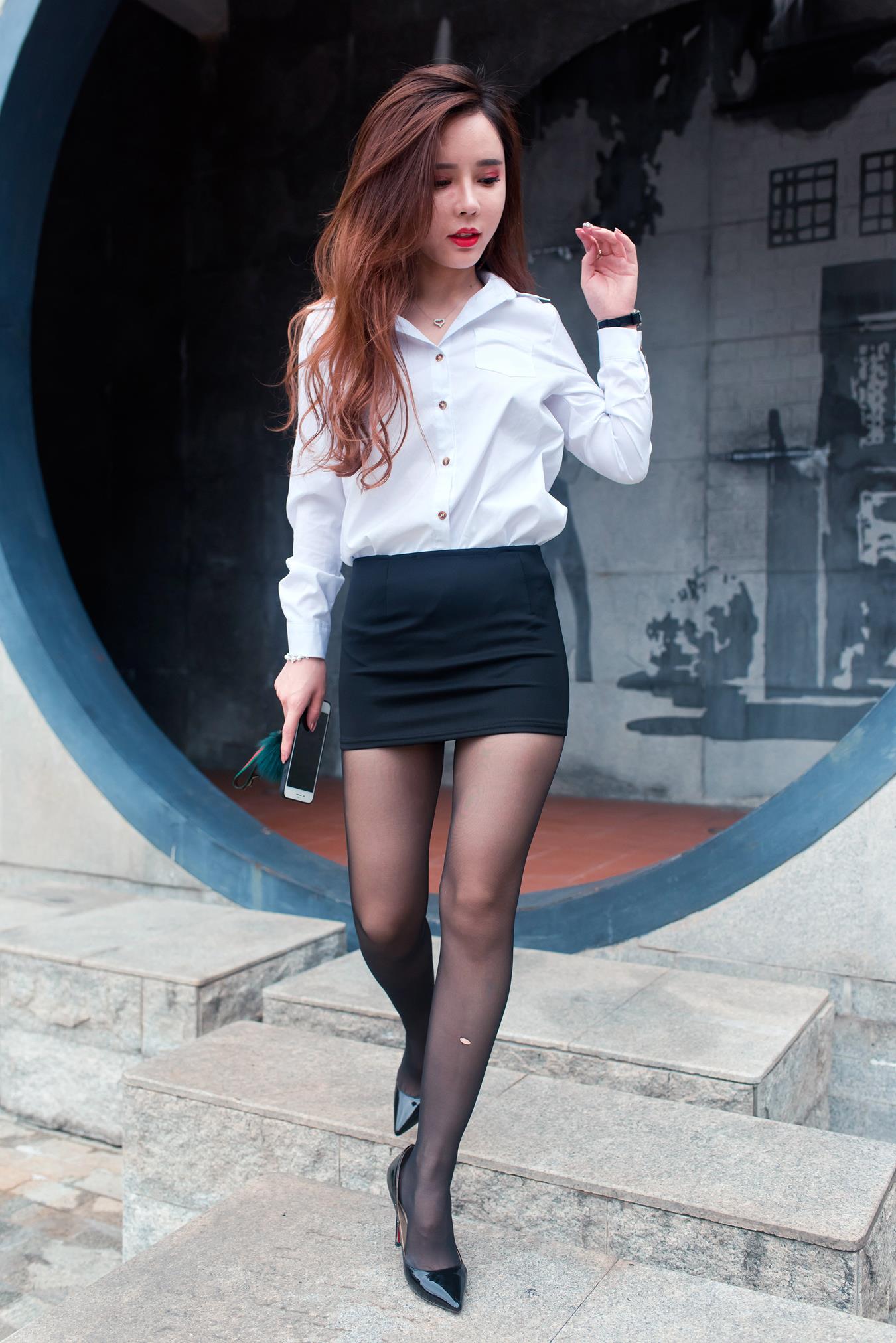 图片[5]-精选唯美街拍 NO.1284 御风街拍 午间休息的黑丝OL网荭艾小青[107P]-草丛看图