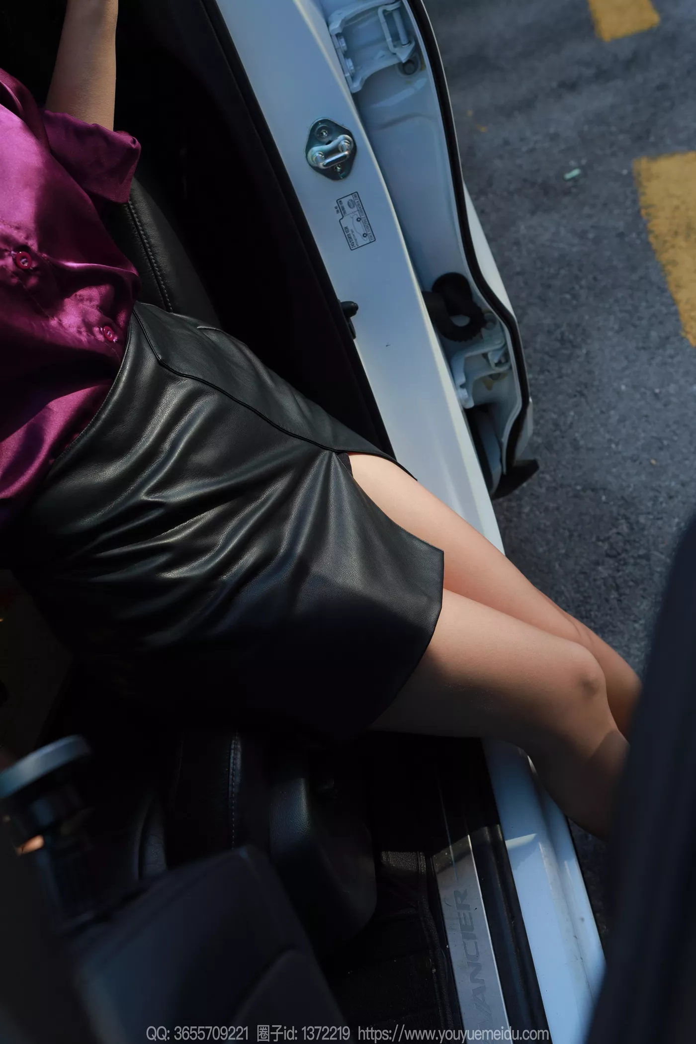 图片[7]-精选[IESS异思趣向] 2024.12.15 丝享家1924：小婕《紫色韵味（下）》[90P]-草丛看图