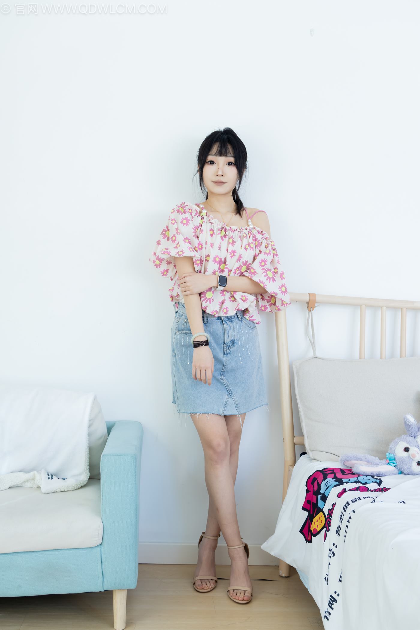 图片[4]-精选勿恋传媒 NO.2240 嘟嘟-三双高跟鞋、薄肉丝、裸足、视频以超近景特写为主[100P]-草丛看图