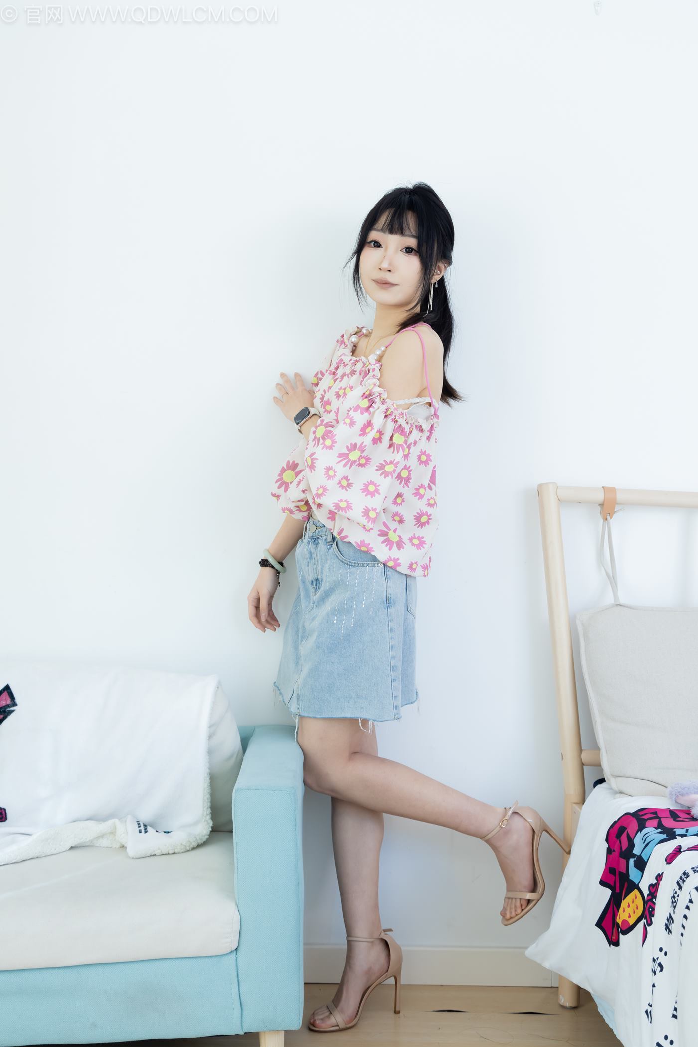 图片[5]-精选勿恋传媒 NO.2240 嘟嘟-三双高跟鞋、薄肉丝、裸足、视频以超近景特写为主[100P]-草丛看图