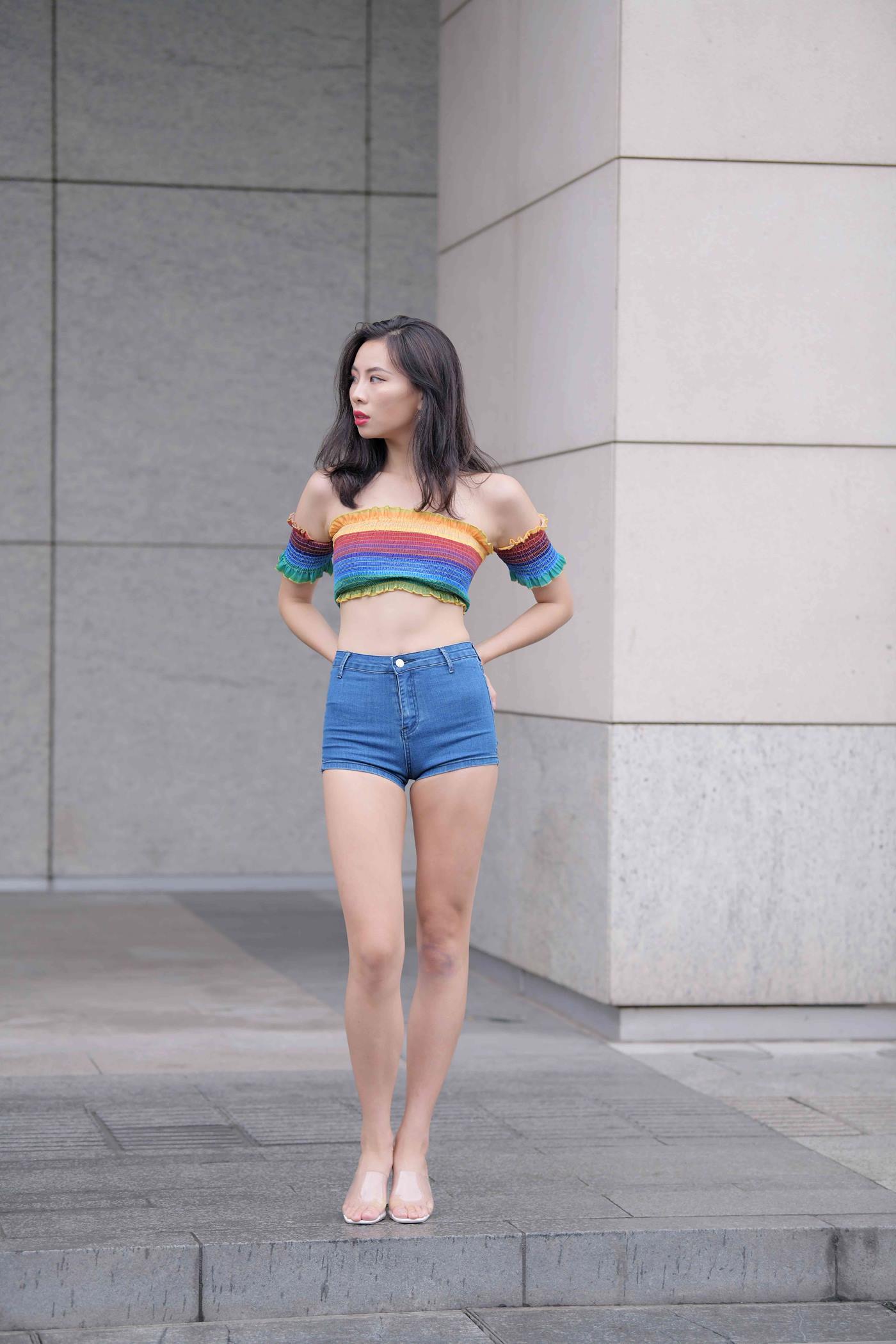 图片[4]-精选魔镜街拍 NO.026 牛仔热裤高跟街拍 [100P]-草丛看图