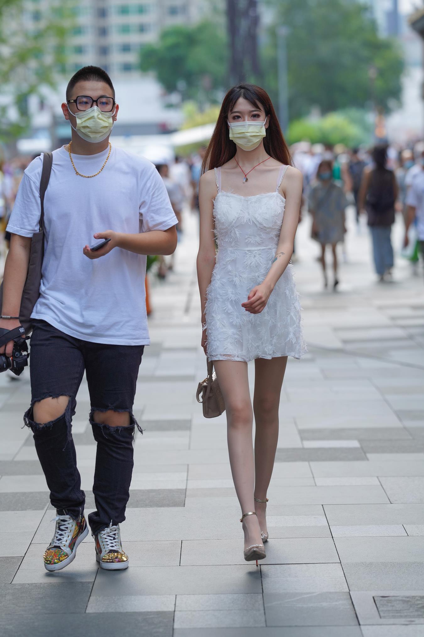 图片[4]-精选唯美街拍 NO.1231 牛男街拍 白长直小仙女 好美的腿[130P]-草丛看图