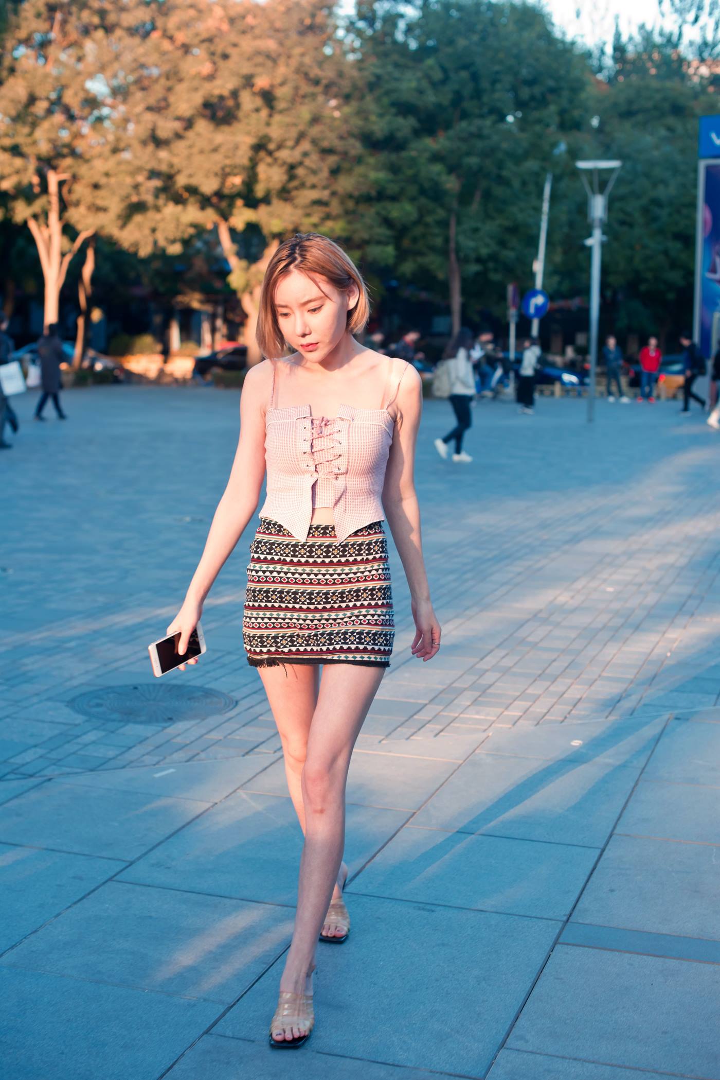 图片[3]-精选魔镜街拍 NO.013 时尚街拍小背心加短裙 [110P]-草丛看图