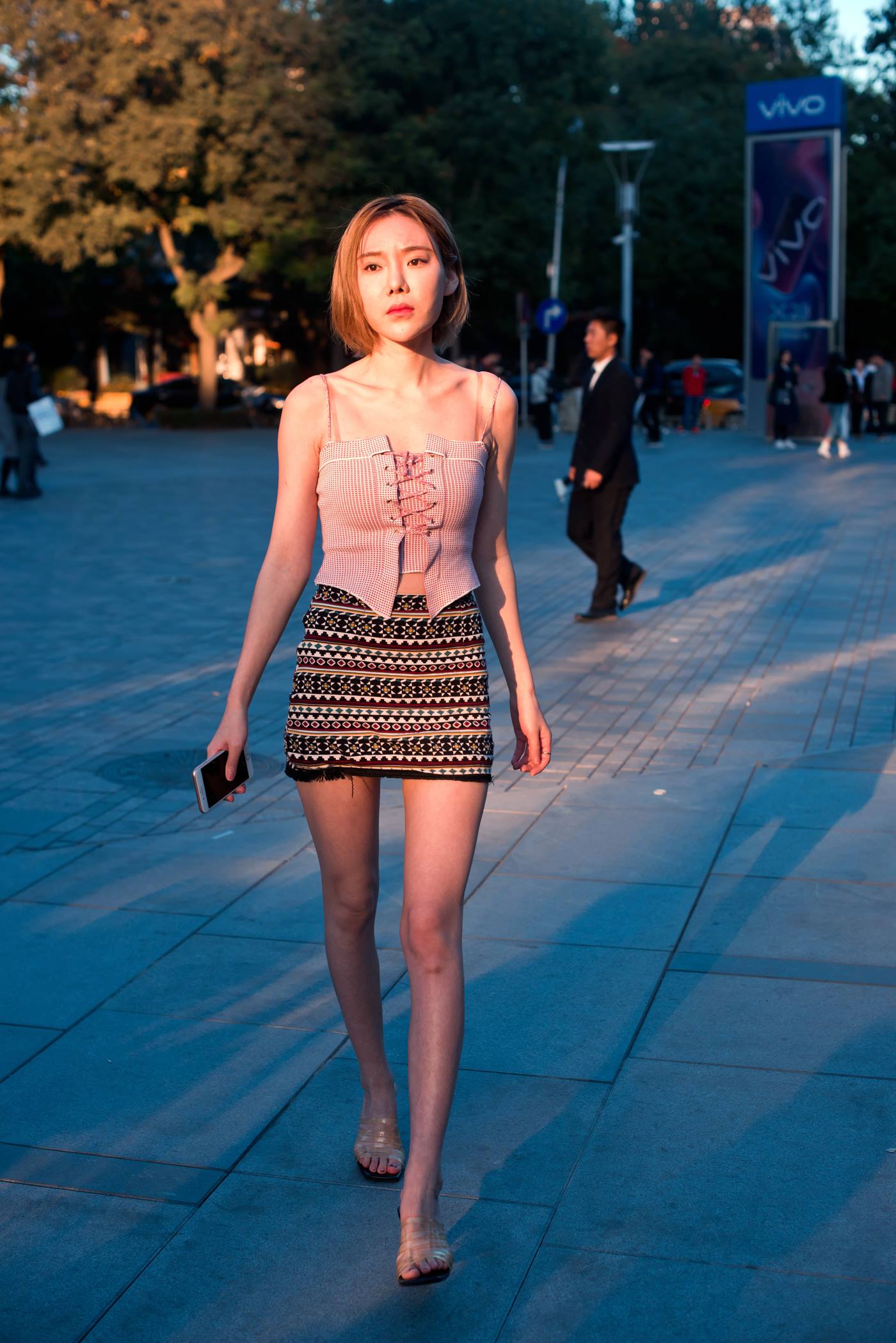 图片[4]-精选魔镜街拍 NO.013 时尚街拍小背心加短裙 [110P]-草丛看图